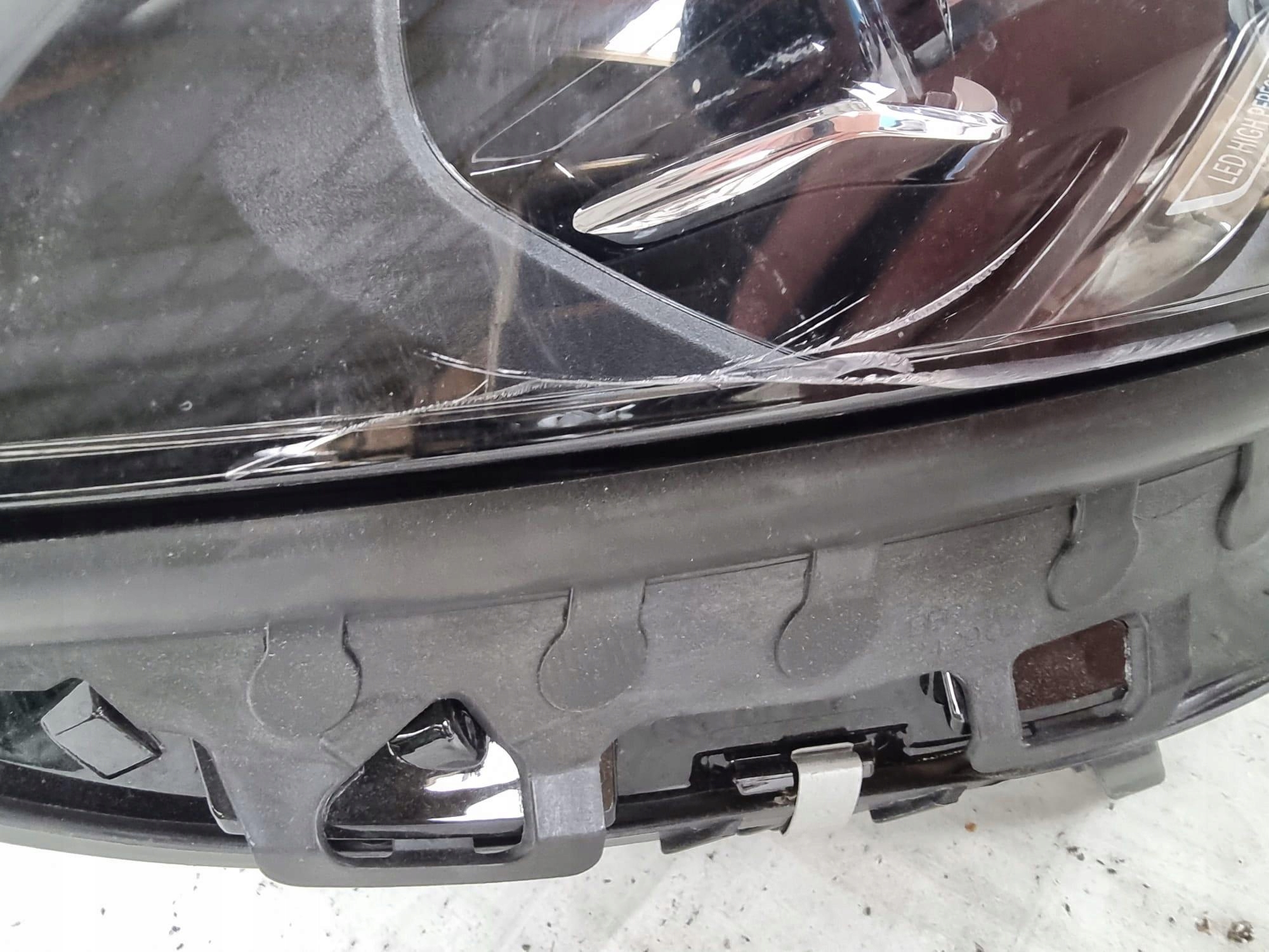 MERCEDES C-KLASA W206 21- FULL LED HIGH PERFORMANCE light right front