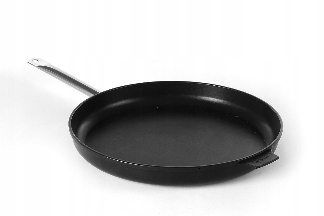 

Patelnia Profi Alu Powlekana Tytanem 400MM Hendi