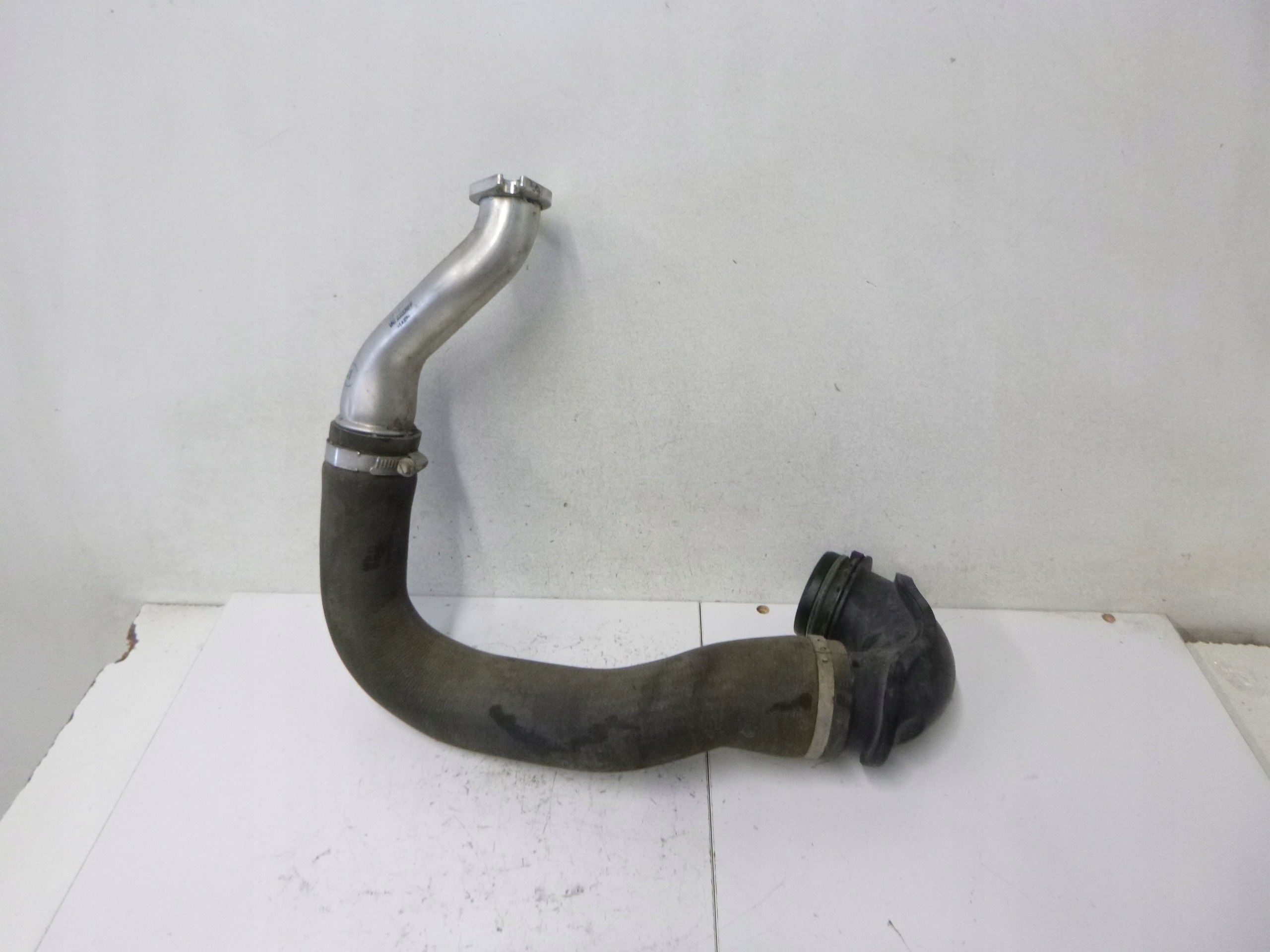 trouba intercoolera hadice turbíny Opel Insignia A 2.0 CDTI 08-13 2003268 F OE