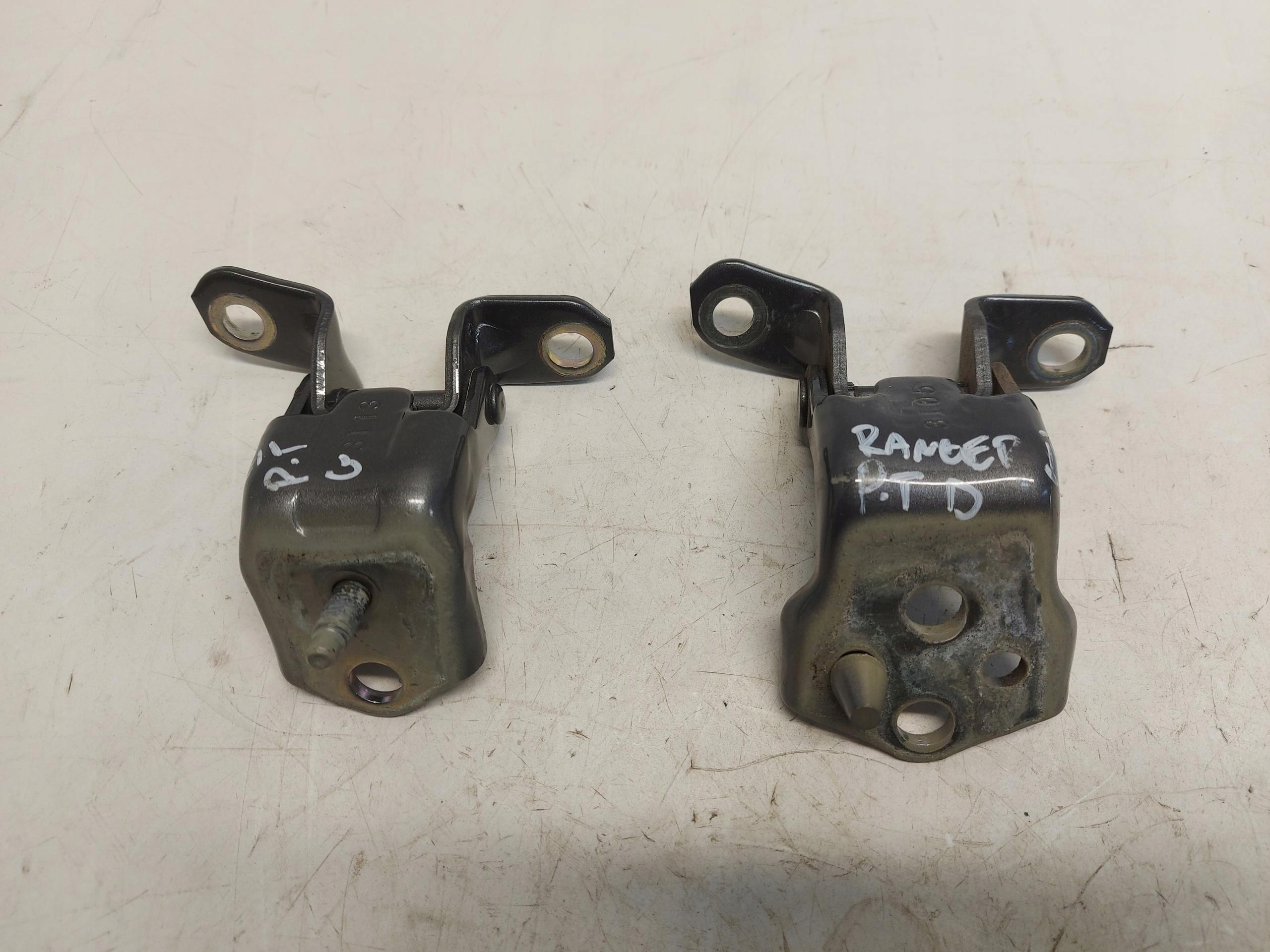 Ford Ranger VI 6 hinge door rear part right gora dol komplet