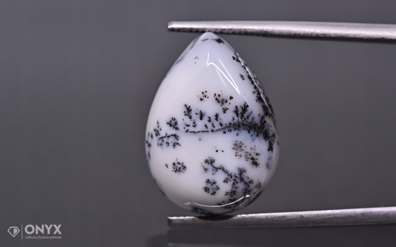 Dendritový achát z Turecka kabošon slza 18x13 mm