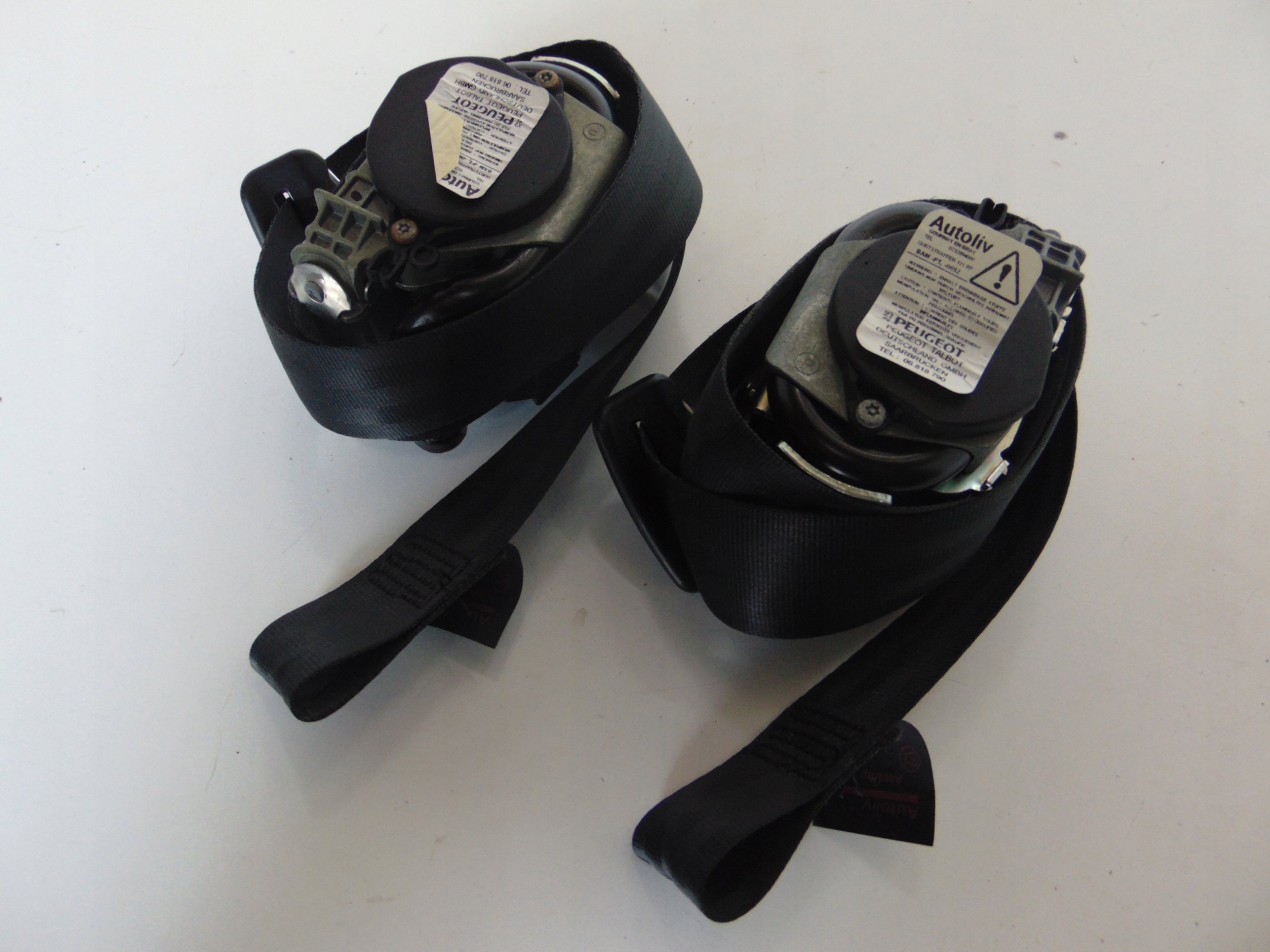 YM15300480 - РЕМЕНЬ БЕЗОПАСНОСТИ ПЕРЕДНИЙ НАТЯЖИТЕЛЬ PEUGEOT RCZ