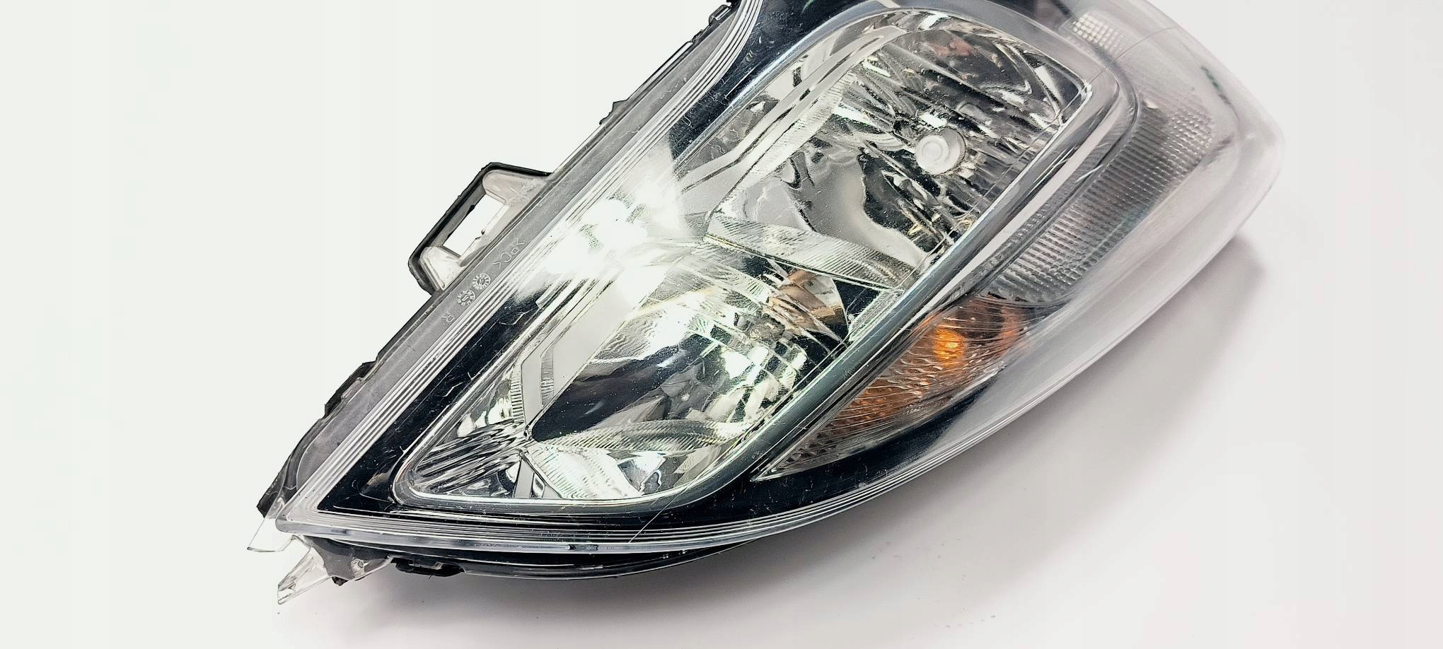 světlo pravá předek EU OPEL MERIVA B II