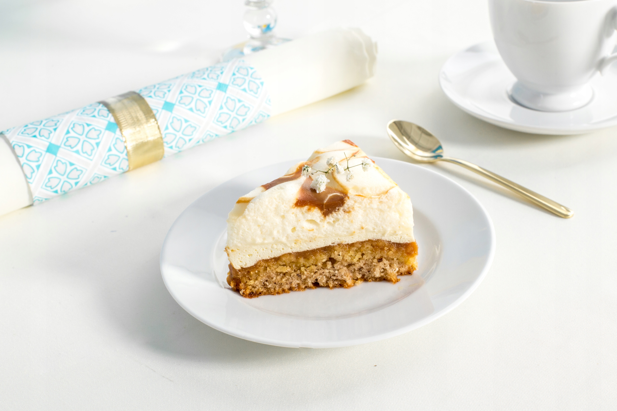 Serwis herbaciano-kawowy dla 6 osób MariaPaula Biała 18 el. Liczba osób 6