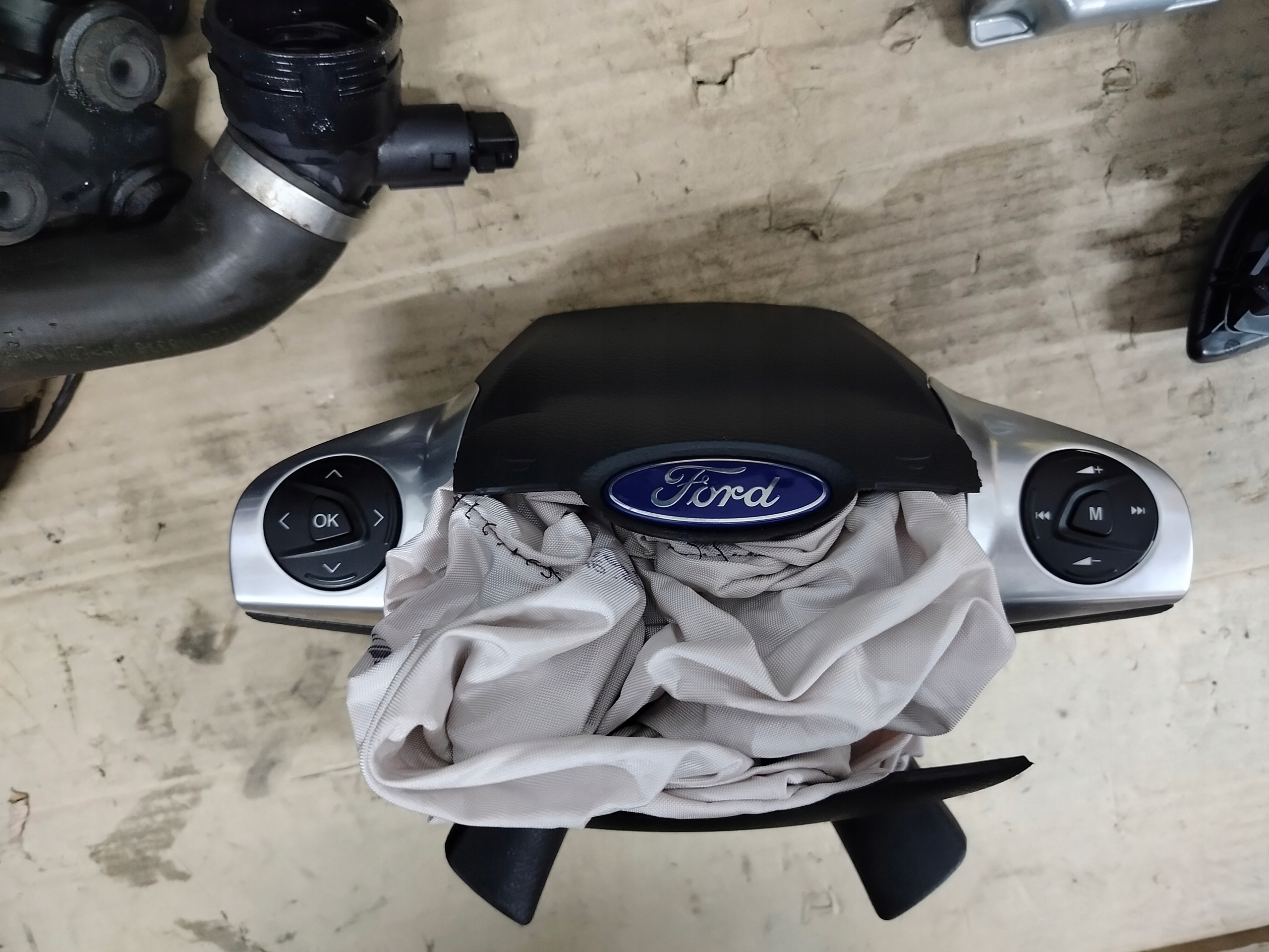 Schalter przyciski des Lenkrads ford FOCUS MK3 Bedienteil radia Computer