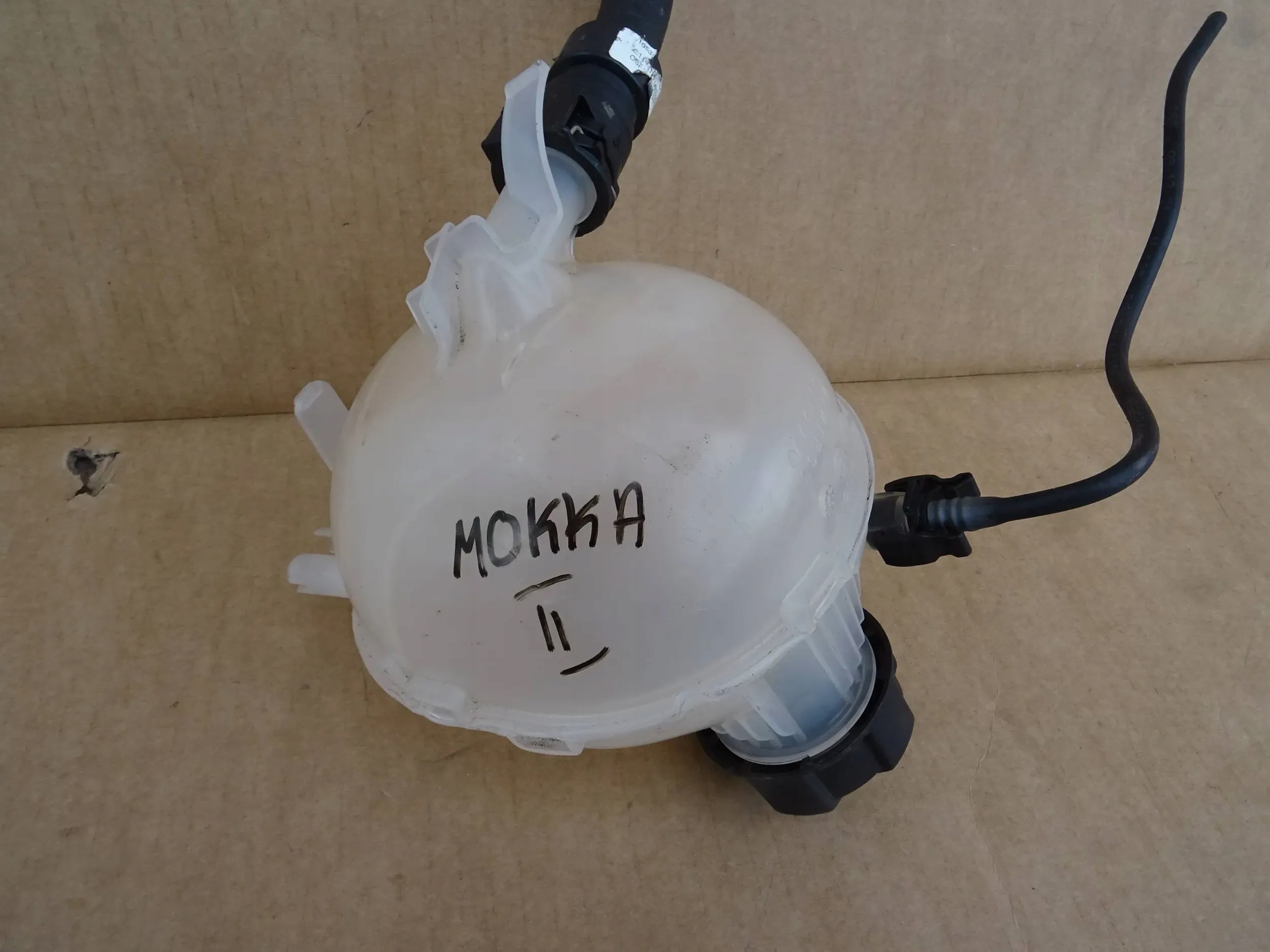 Opel MOKKA B II Zbiornik wyrównawczy Typ samochodu Samochody osobowe