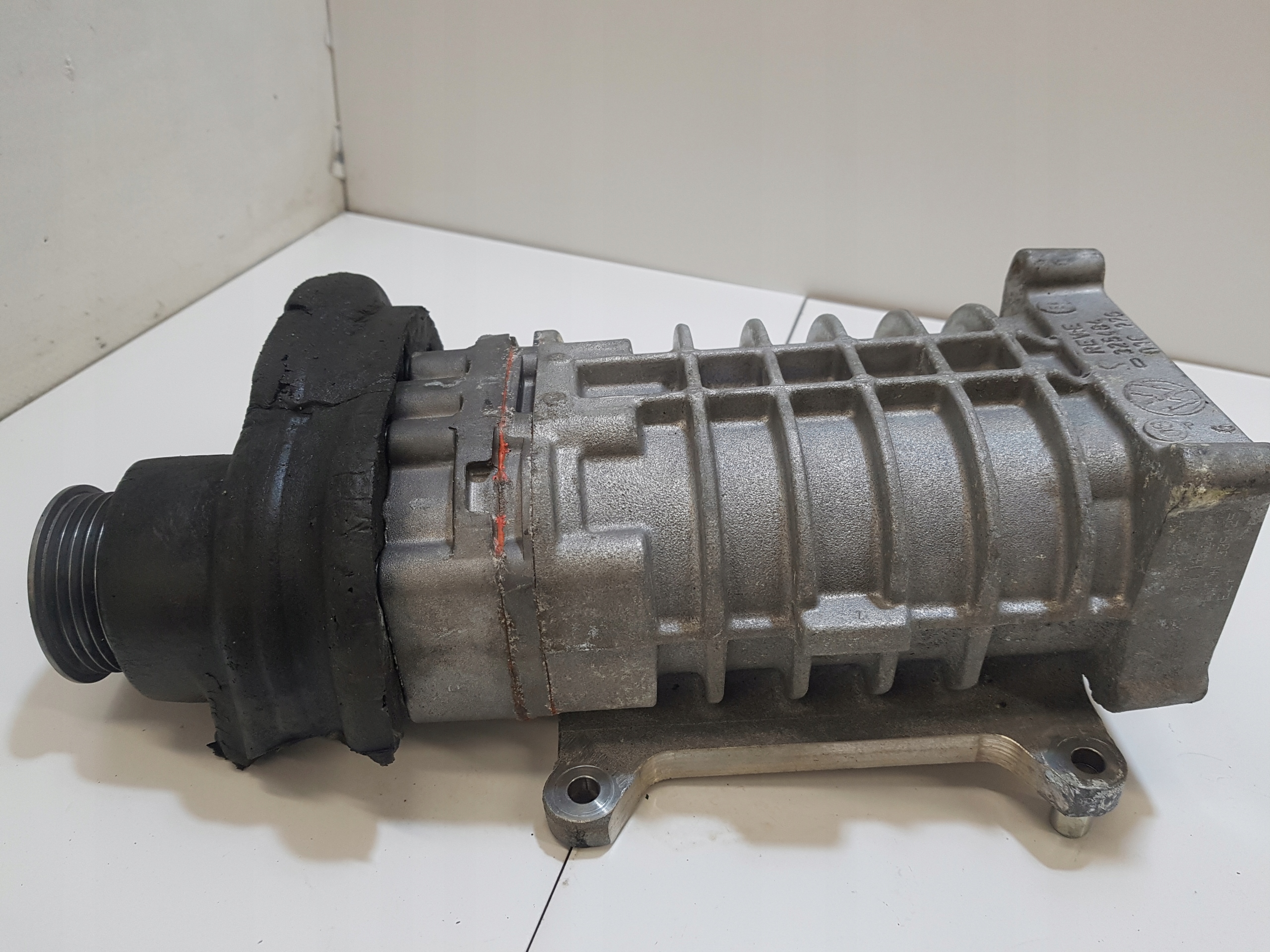 compressor compressor; air VOLKSWAGEN GOLF 5 1.4 TSI TFSI 03C276
