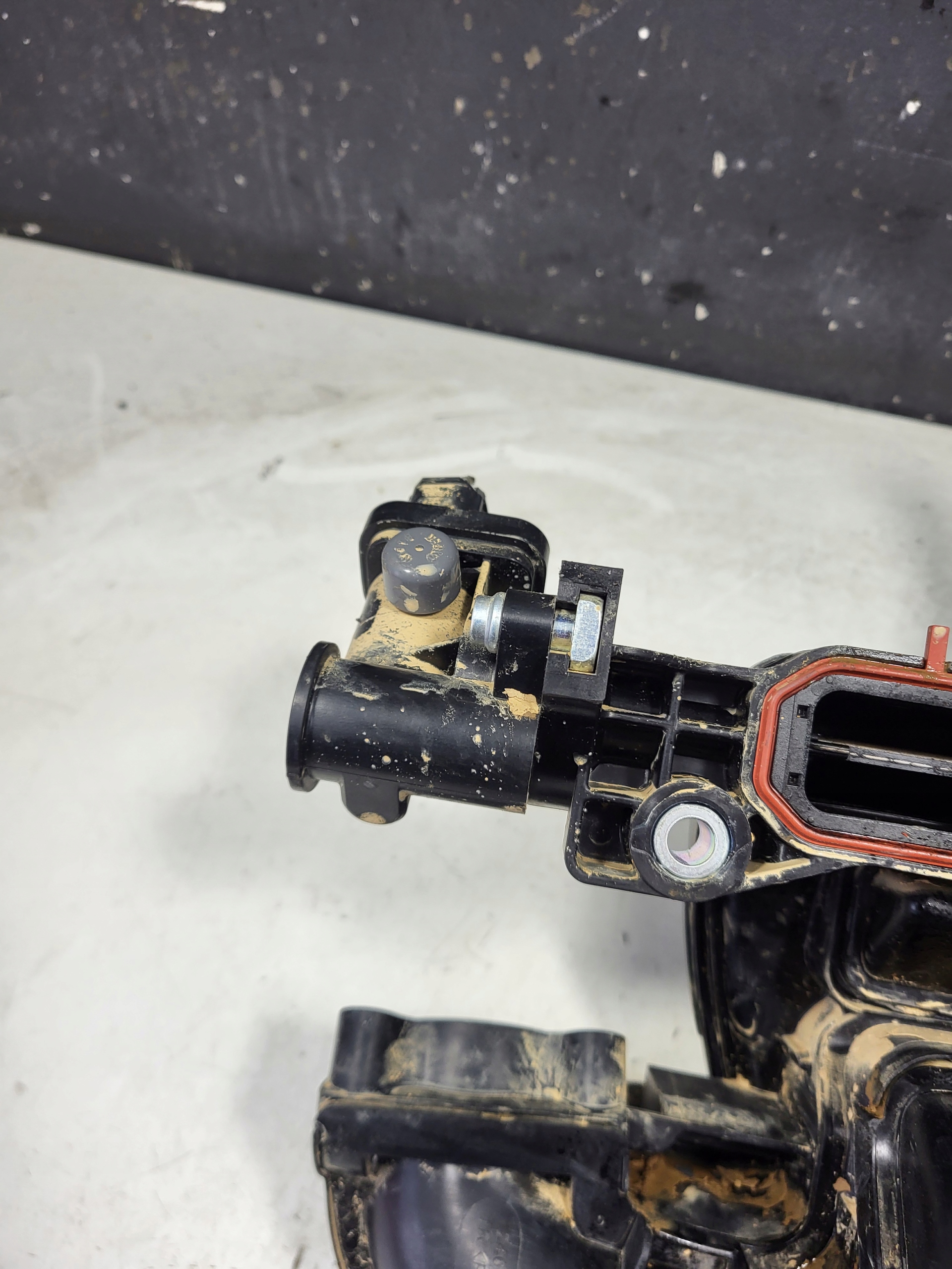 коллектор Впускный renault SYMBIOZ 1.6 E-TECH ГИБРИД 24-