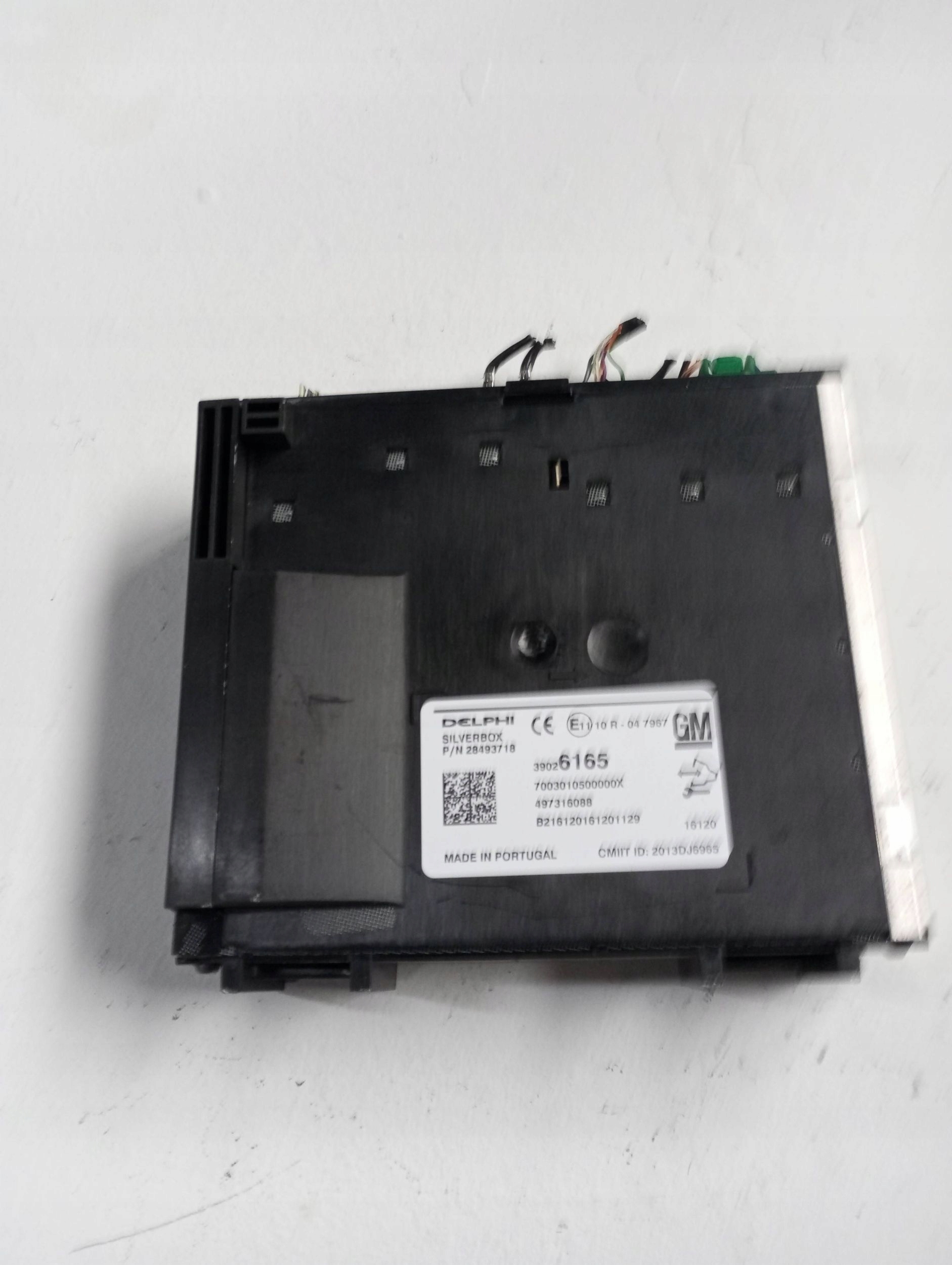 Module RADIA SILVERBOX OPEL ASTRA K 39026165
