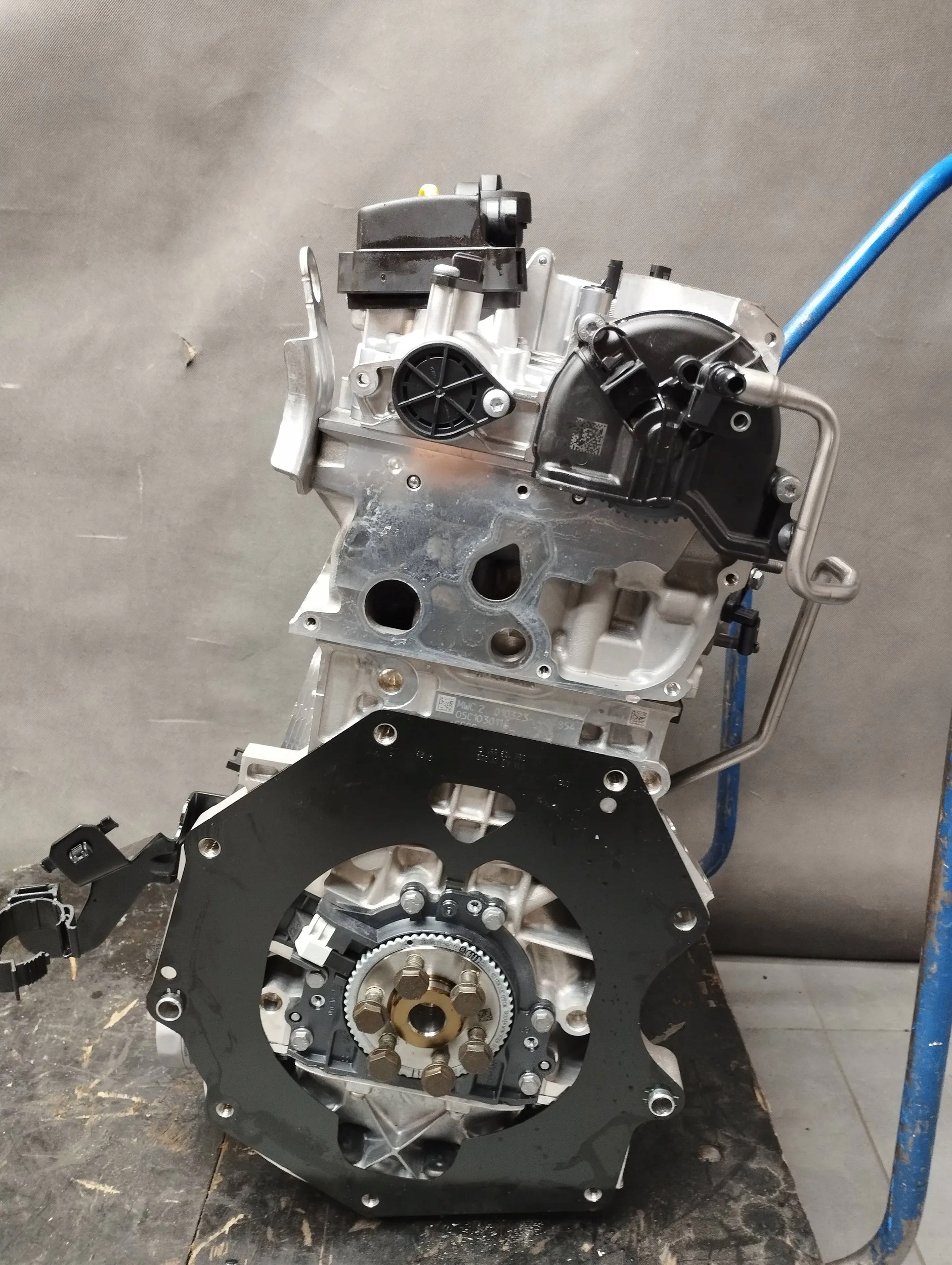 Volkswagen Polo VI 2023 1.0 TSI engine DLAH new
