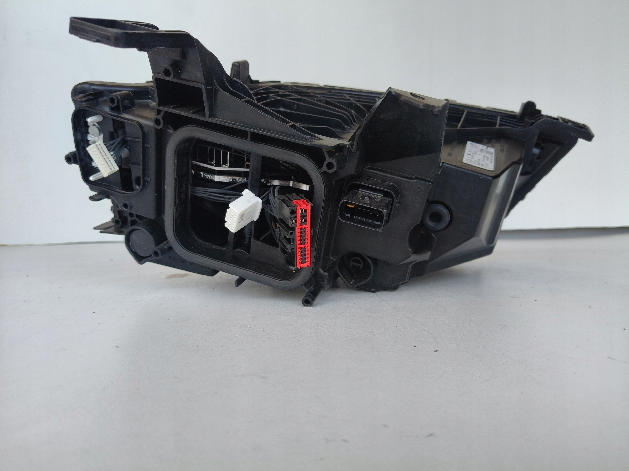 light left REFLEKTOR OPEL ASTRA VI L 22- FULL LED