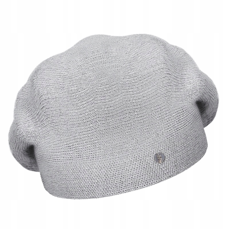Světle šedý vlněný popel hladký baret na zimním stojáčku, čepice