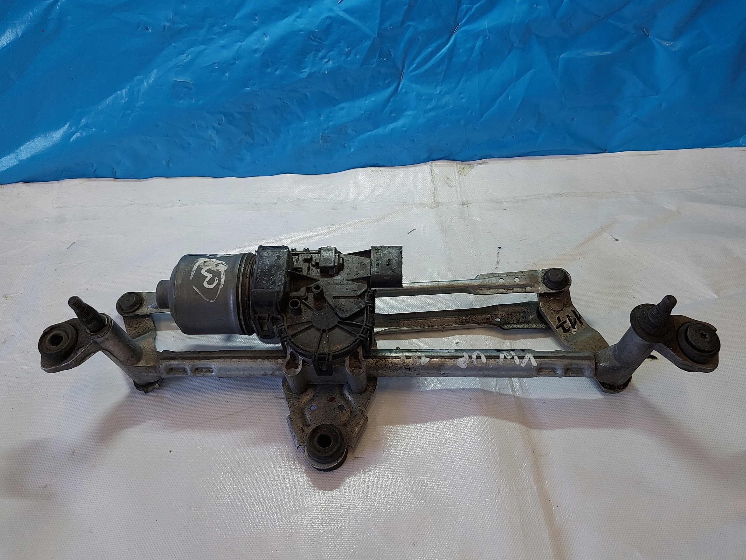 wiper mechanism VW UP 2012R 1SY955023C front
