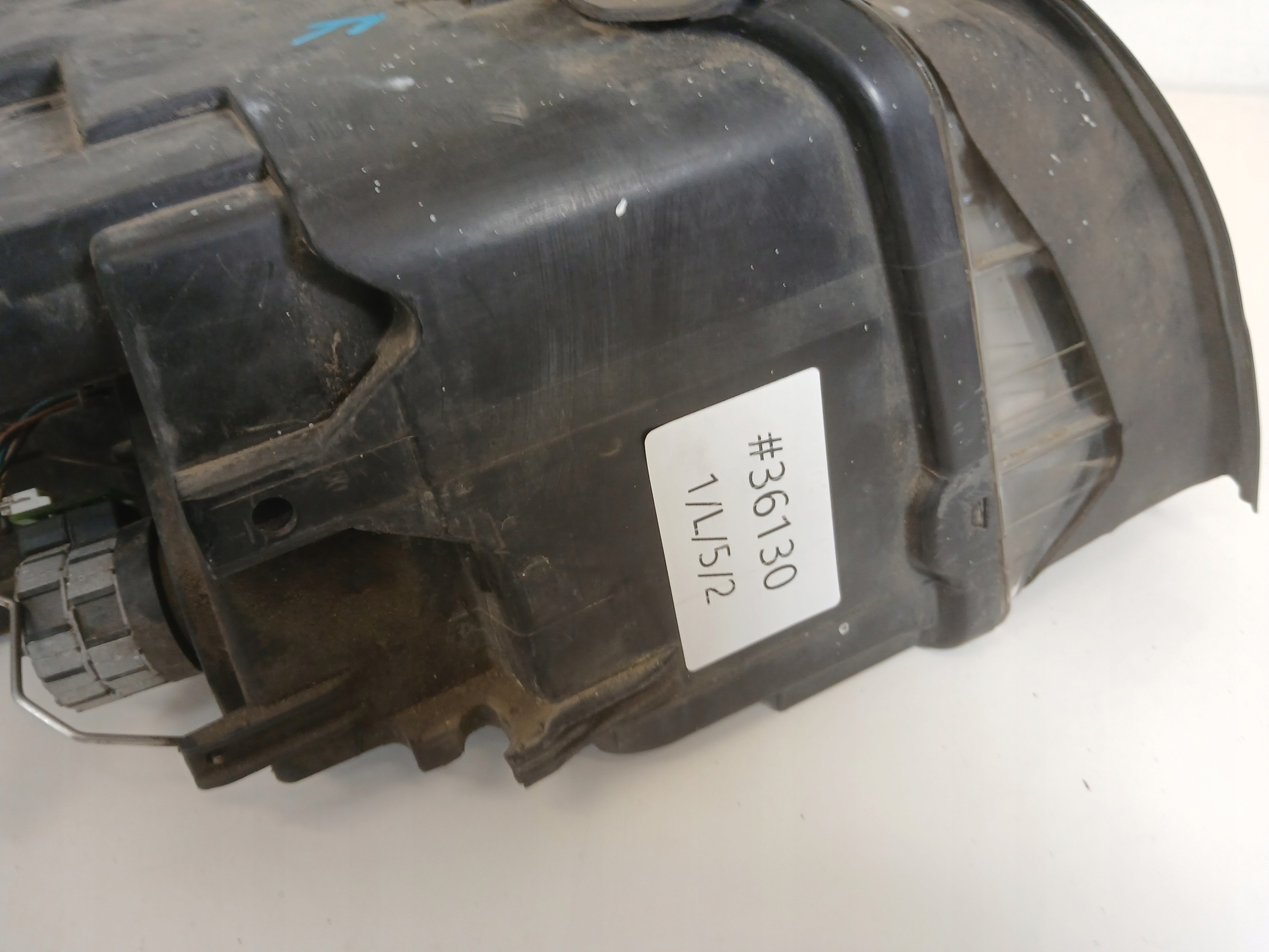 AUDI A4 B6 light left front XENON 8E0941003S