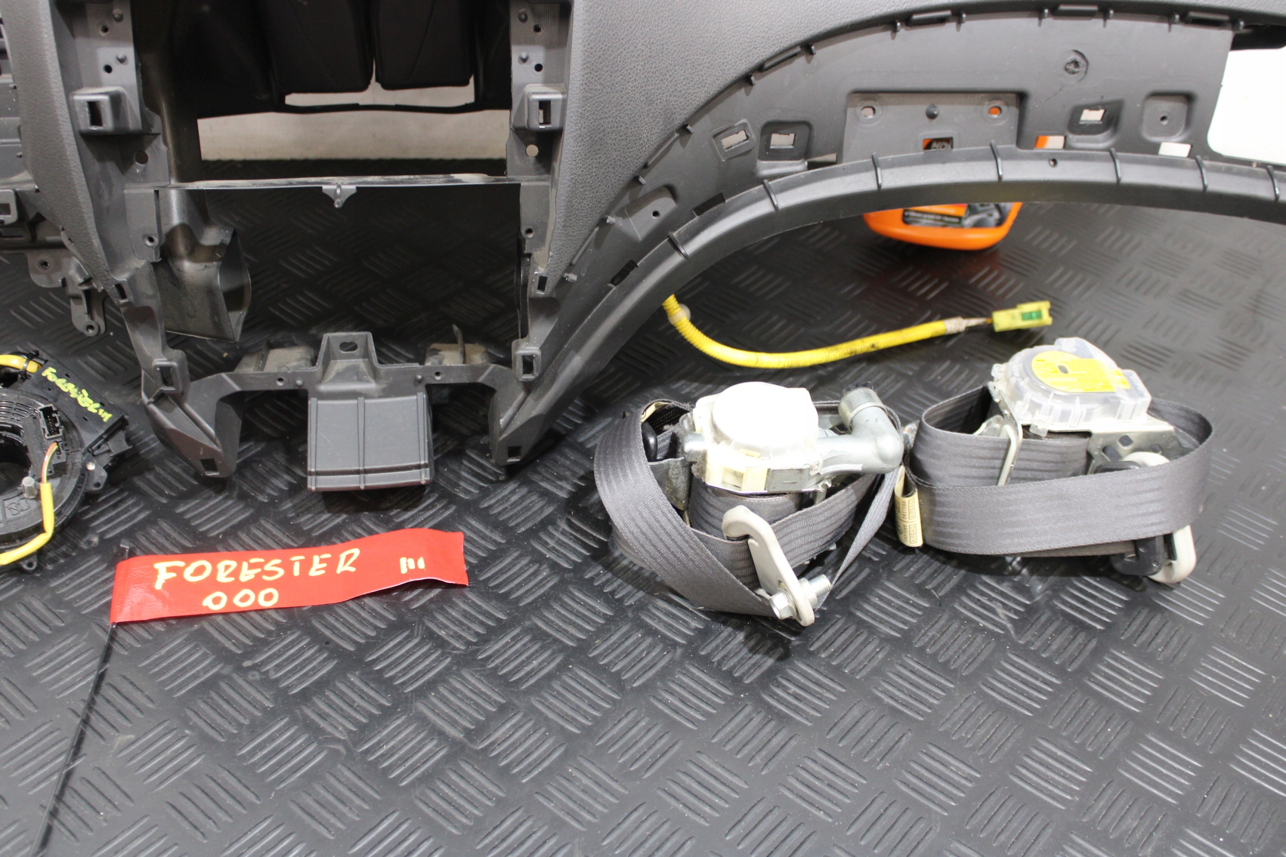 dashboard console airbag airbags SUBARU FORESTER III 3