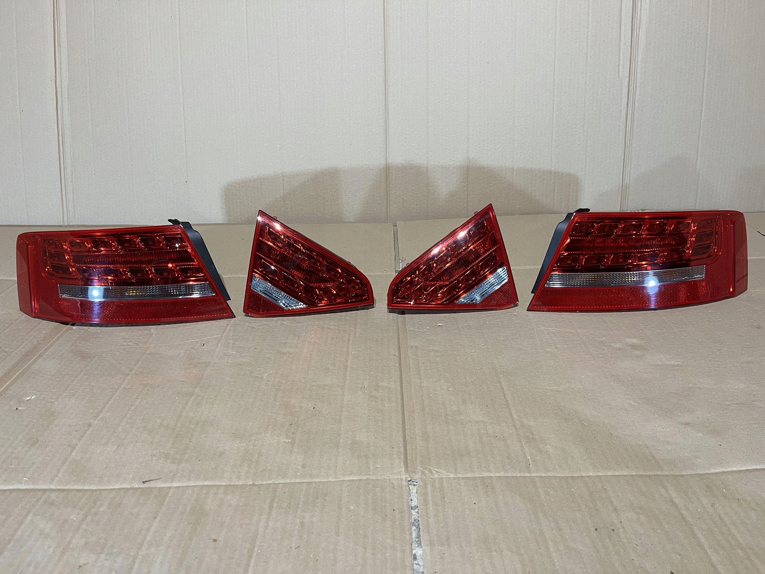 AUDI A5t КУПЕ КОМПЛЕКТ ФАР ЗАД. ЛІВА PRAWAt0945096d LED