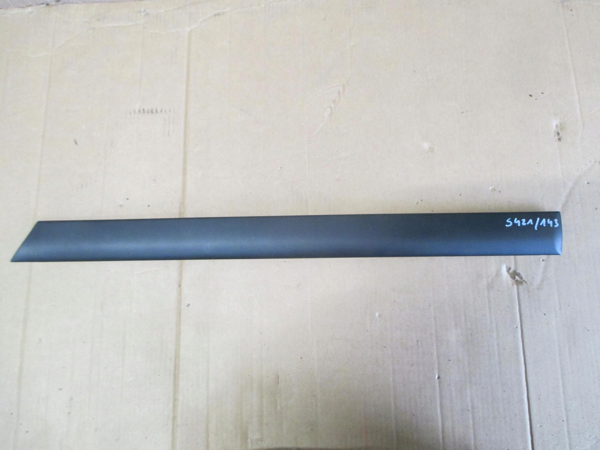 AUDI A4 B7 LISTWA DRZWI LEWY TYŁ 8D0853963 NOWA