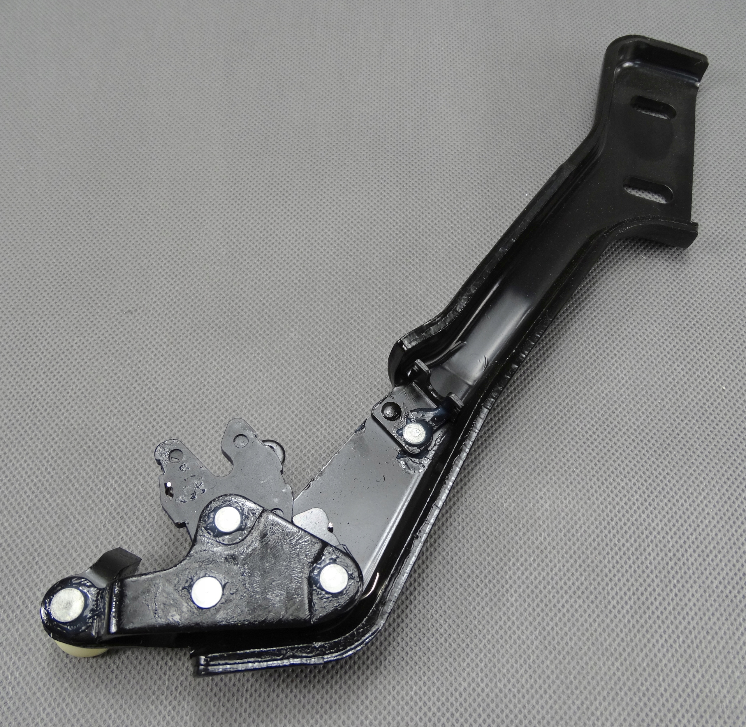 ROLKA DRZWI PRZESUWNYCH FORD CUSTOM TRANSIT 2012- Producent części Inny