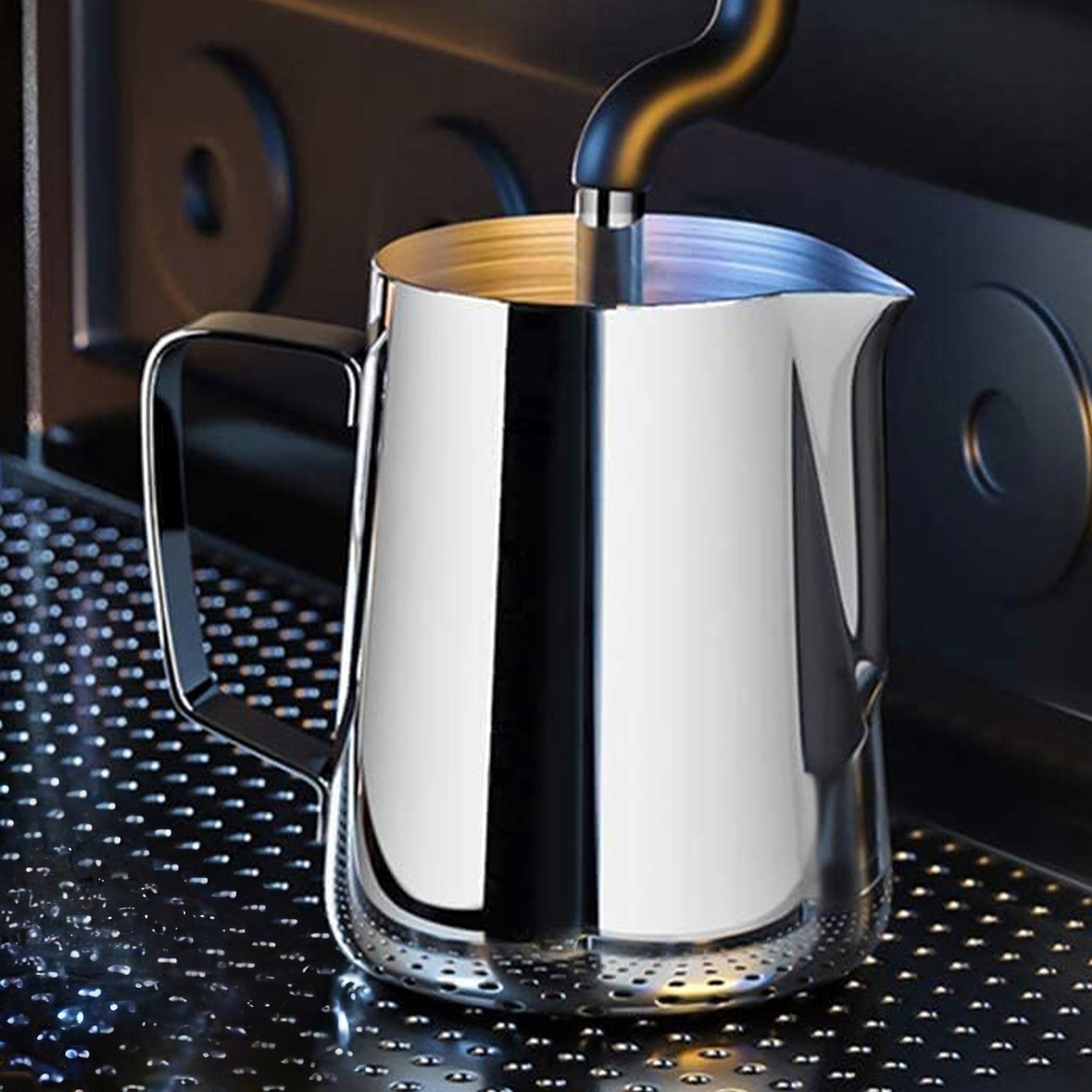 DZBANEK STALOWY 1,5L Z DZIÓBKIEM MLECZNIK NA MLEKO WODĘ NAPOJE ŚMIETANKĘ