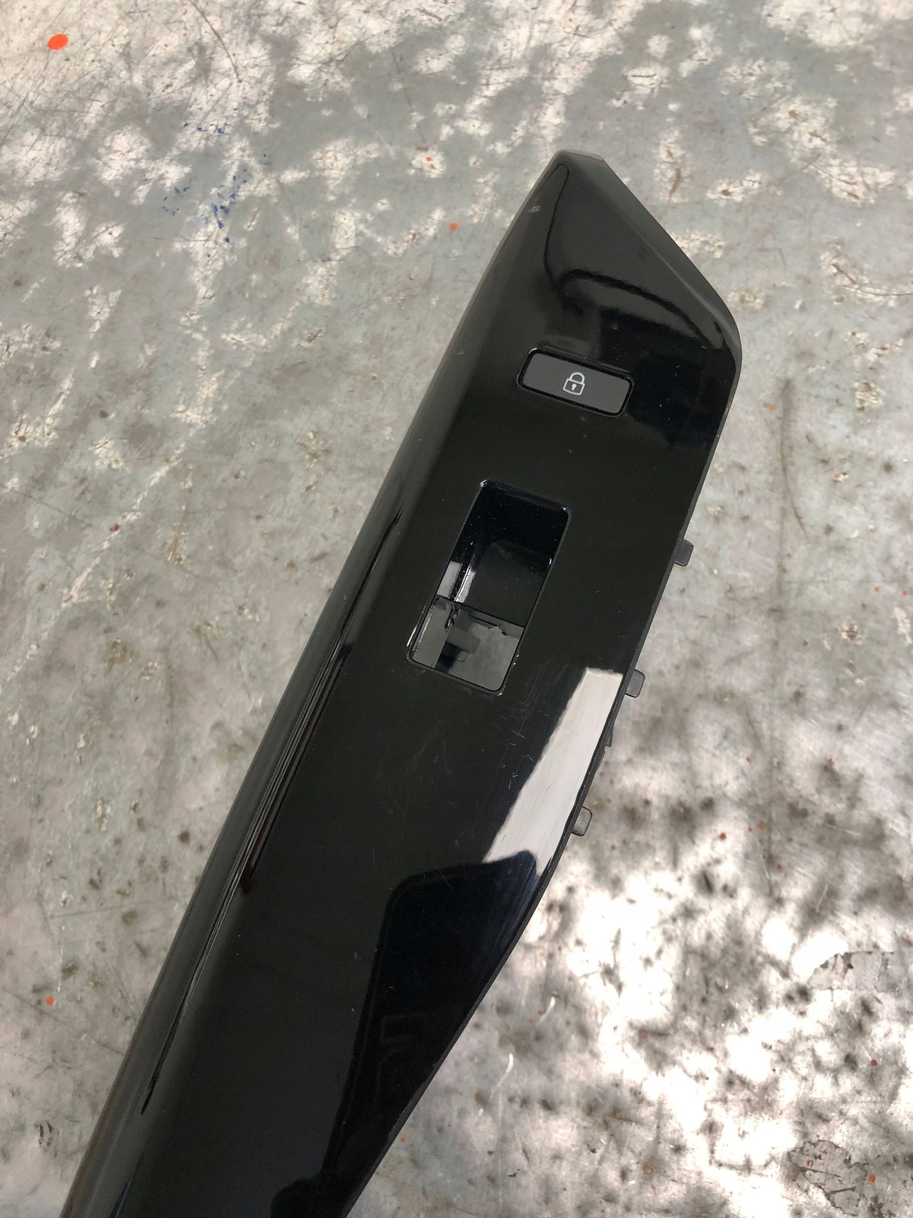 light LED DRL right front VW ID7 ID.7 14A971014