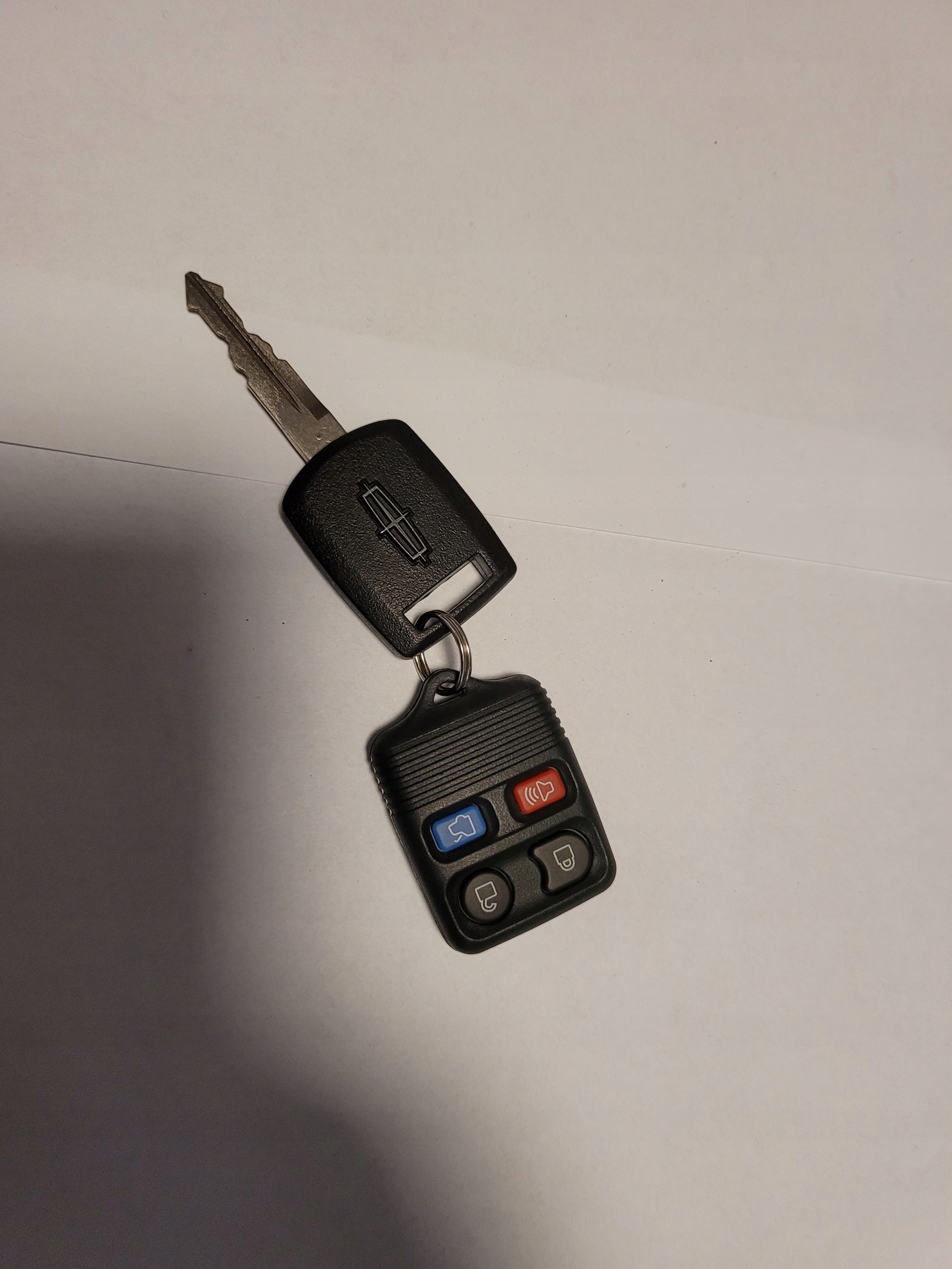 1788A-FWB1U345 - АВТОМОБІЛЬ LINCOLN TOWN CAR