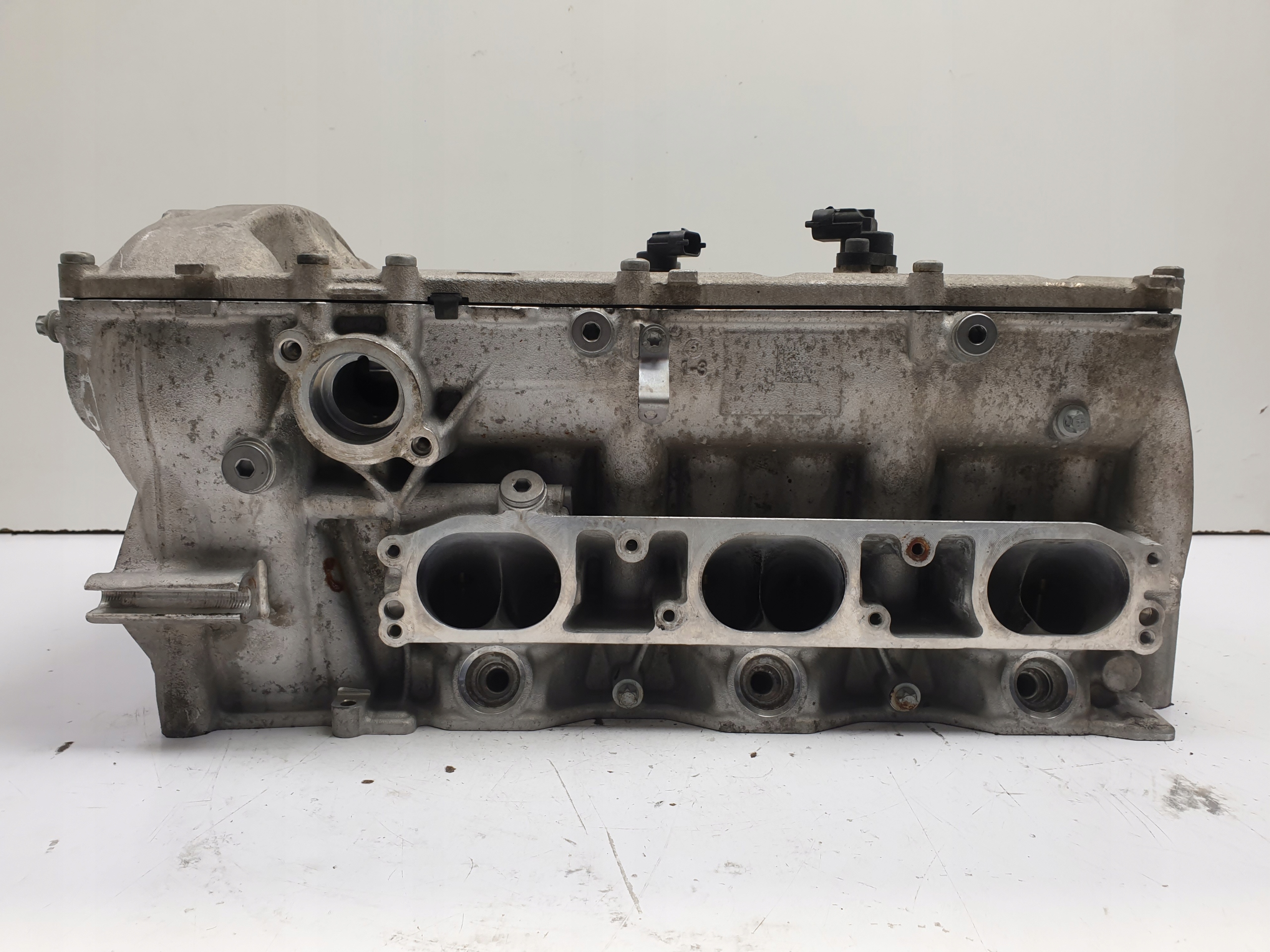 Porsche 911 991 GT3 3.8 GŁOWICA CYLINDRÓW 9A1104111 Po regeneracji Numery katalogowe zamienników 9A1104111 9A1.104.111 9A1.104.111.9R