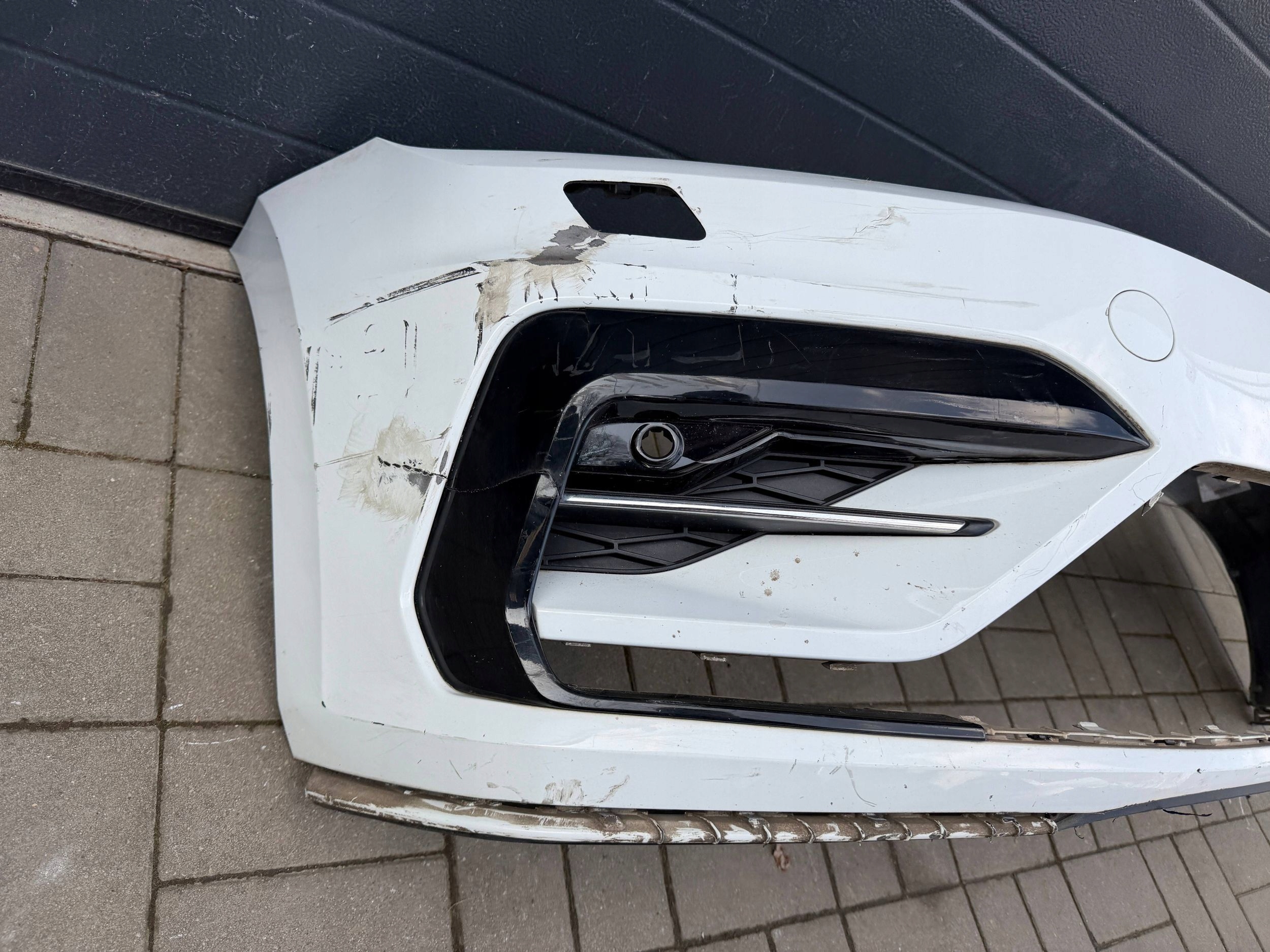 Vw Touran 16- 5TA R Line bumper front front