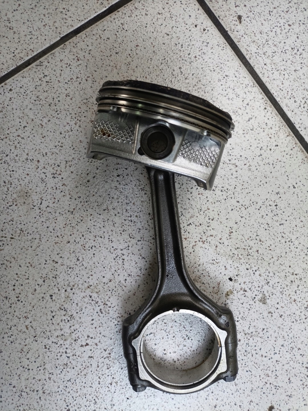 piston with connecting rod Dodge Grand Caravan 5 facelift 2015