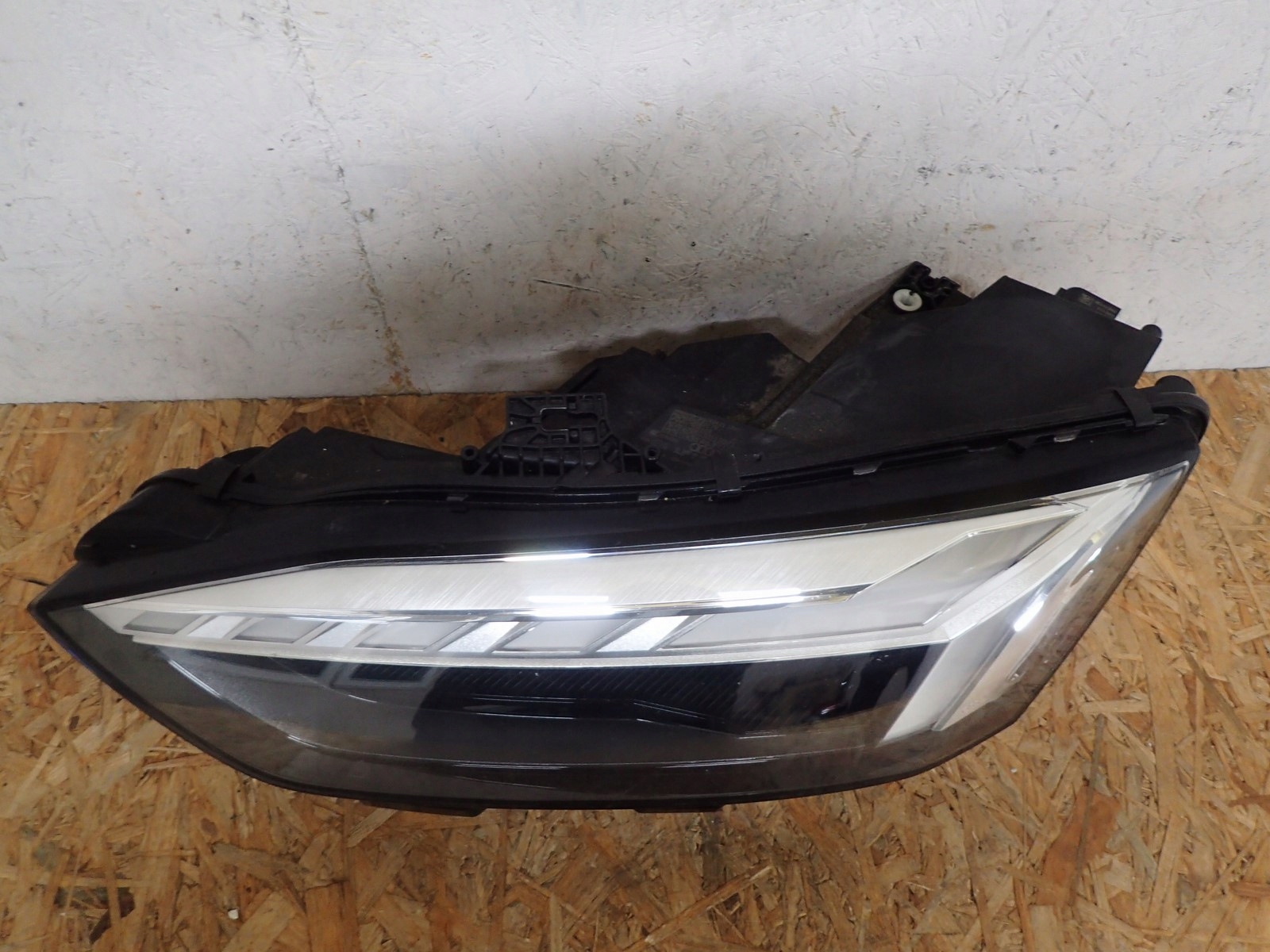 light left REFLEKTOR left FULL LED MATRIX AUDI A5 8W6 LIFT 2020- 8W6941039