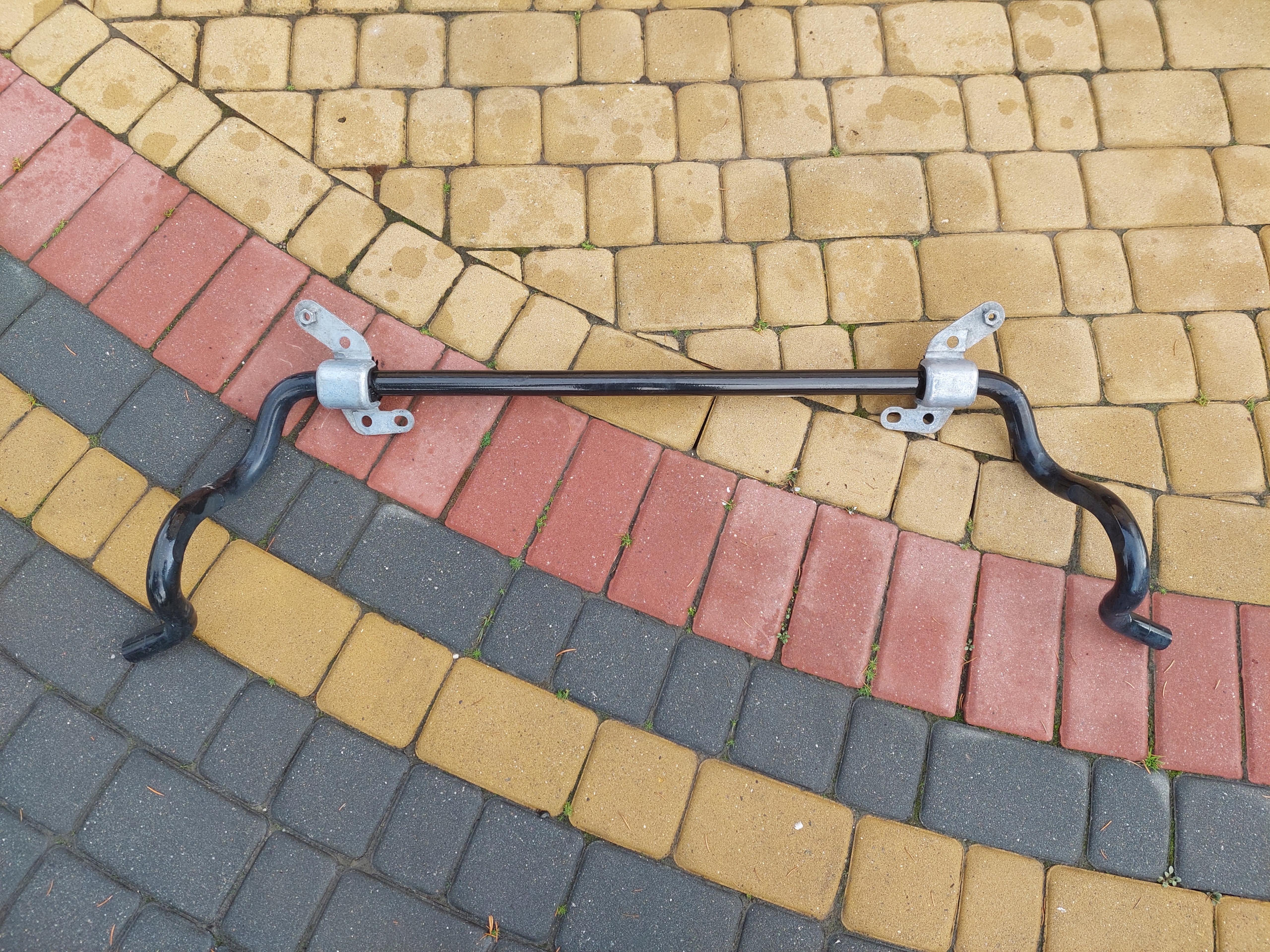 A2053231565 - Стабілізатор поперечної стійкості MERCEDES W205 W213 AMG