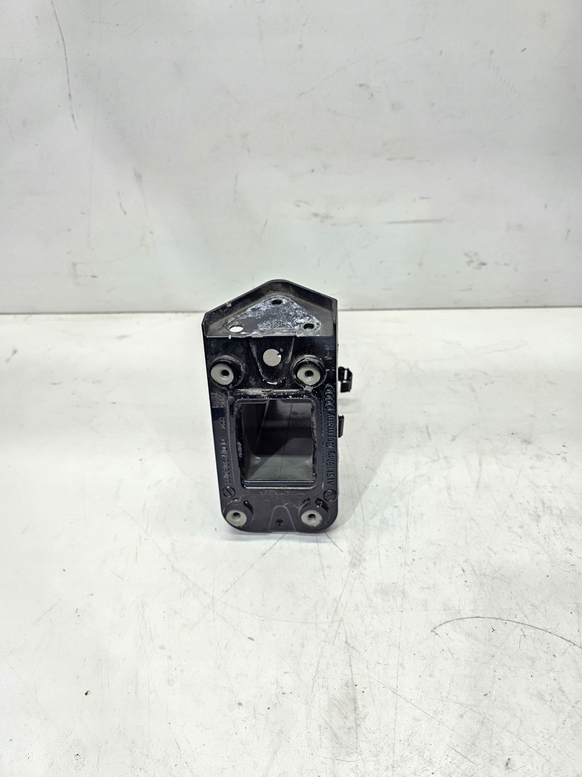 beam tip PODLUZNICY right AUDI TT 8J 8J0806110D
