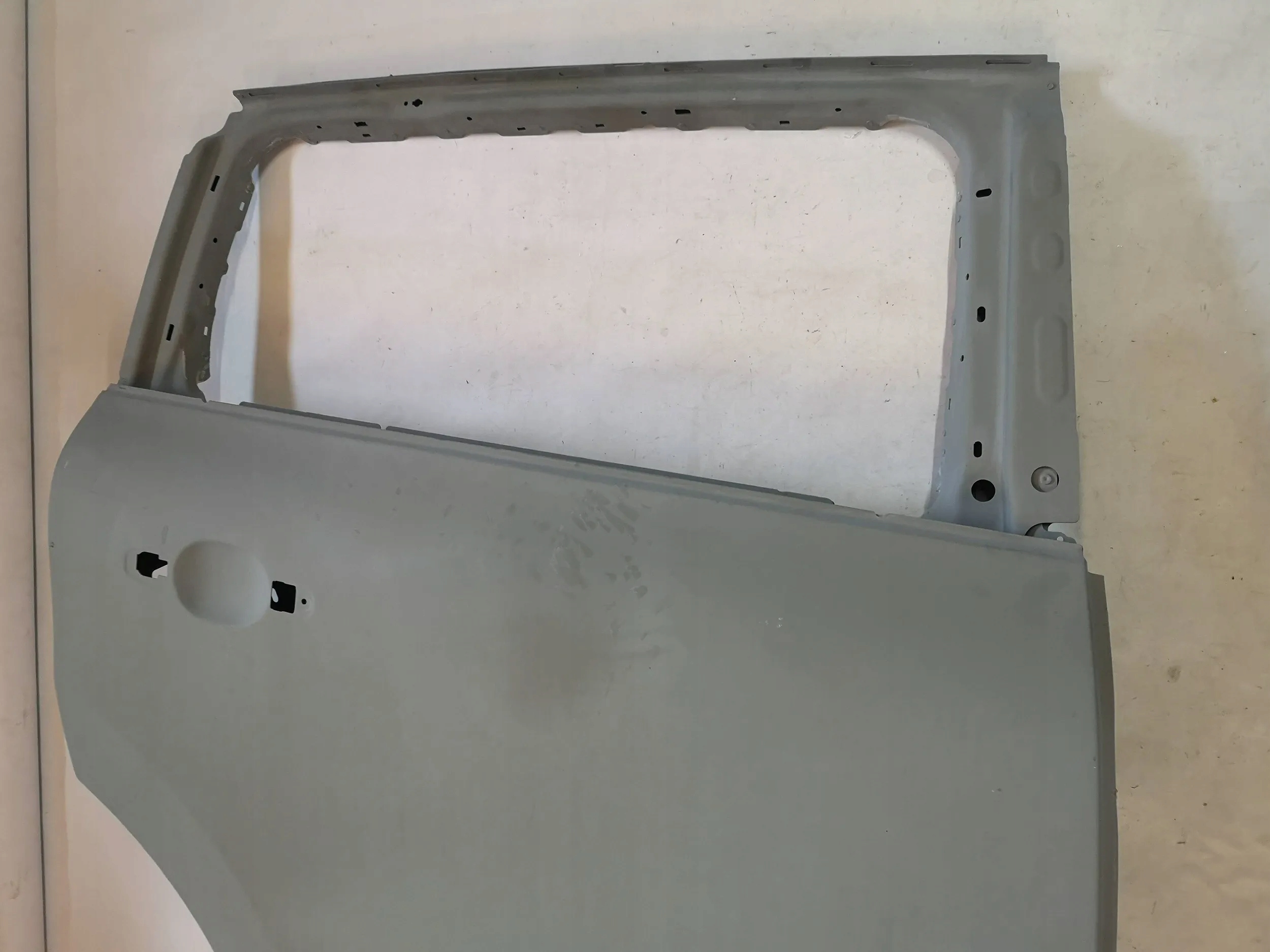 RENAULT ESPACE V- DRZWI PRAWE TYŁ NOWE