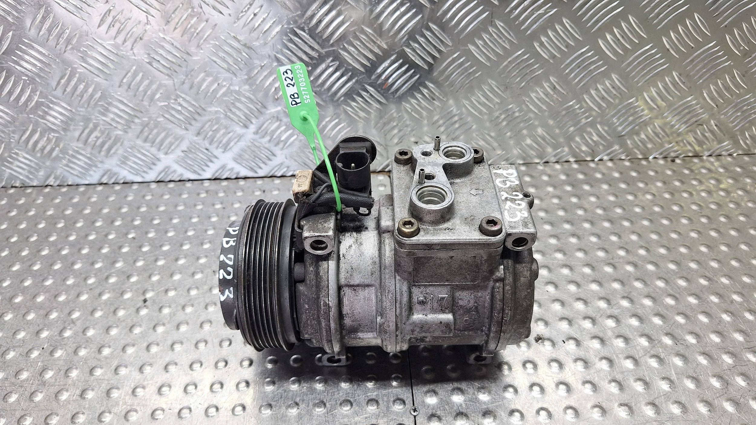 compressor of the air conditioning 447200 BMW E32 E34