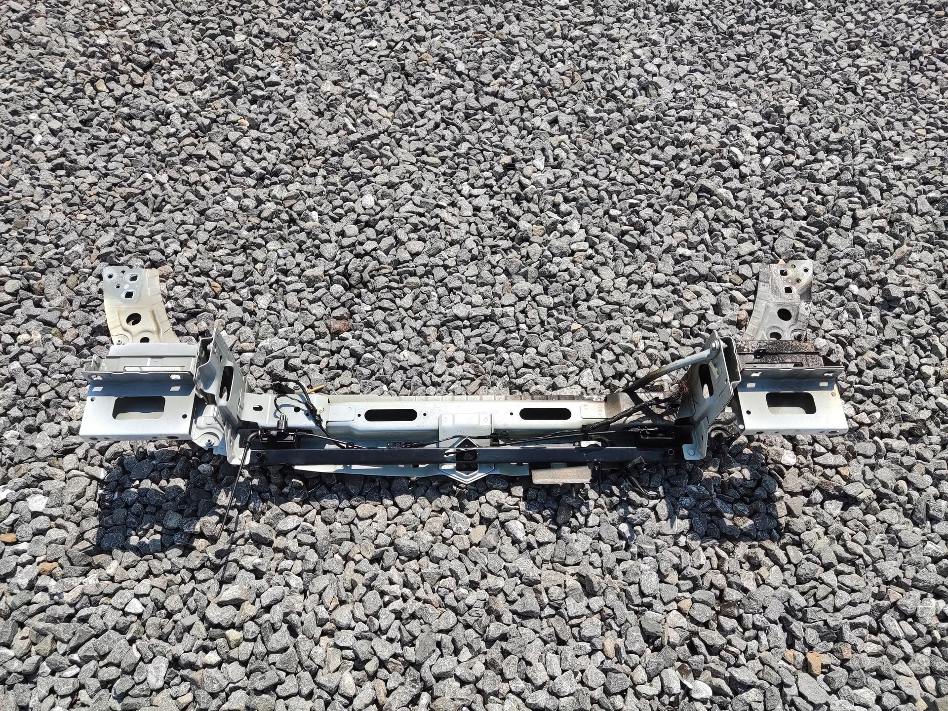support panel for radiators upper pillar RANGE ROVER EVOQUE and L538 LIFT 2015-2018