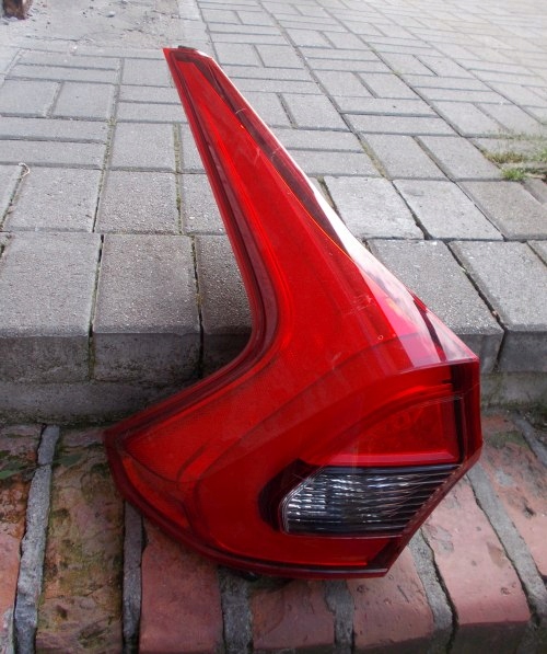 MITSUBISHI ECLIPSE CROSS 17-21 LAMPA LEWA TYLNA LED ORYGINAŁ