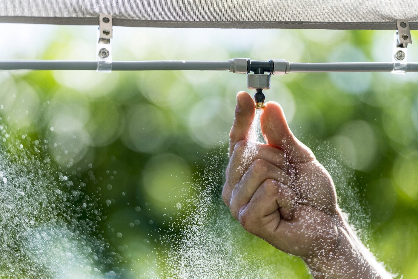 KURTYNA WODNA 15 METRÓW 3/4 ZAMGŁAWIACZ MGIEŁKA ZRASZACZ 52-271 CELLFAST Długość 15 m