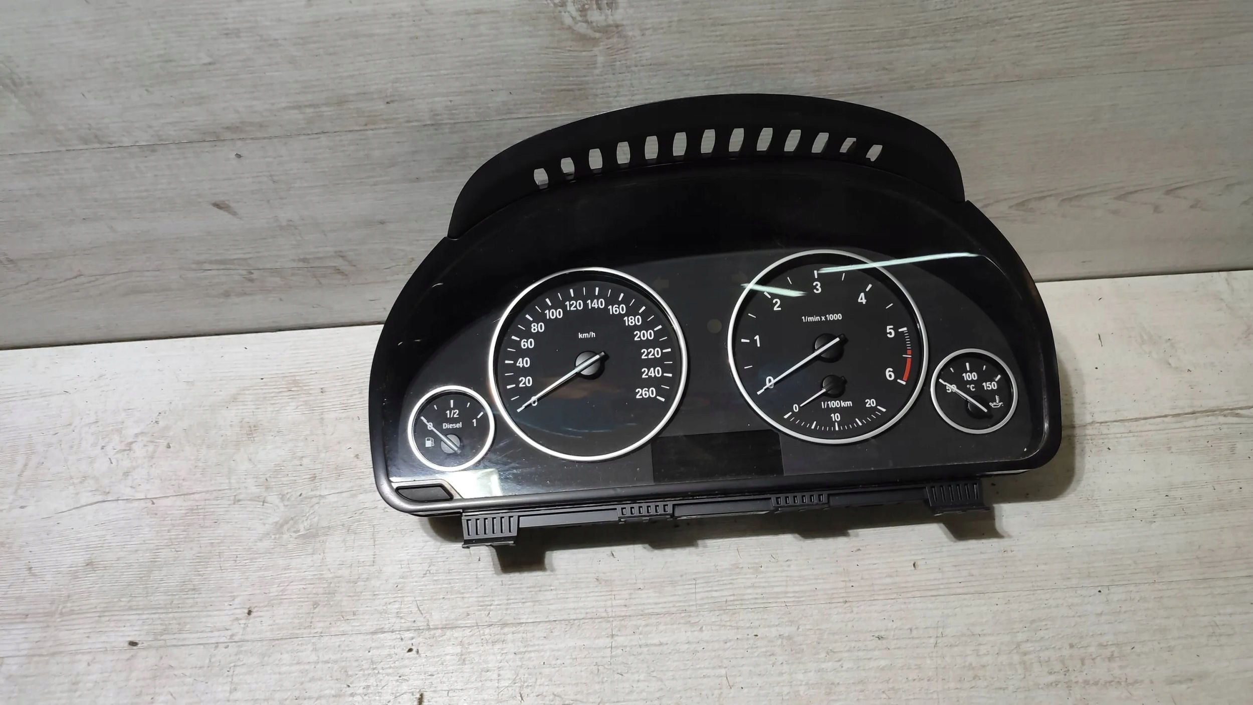 BMW X3 F25 2015 dials clock