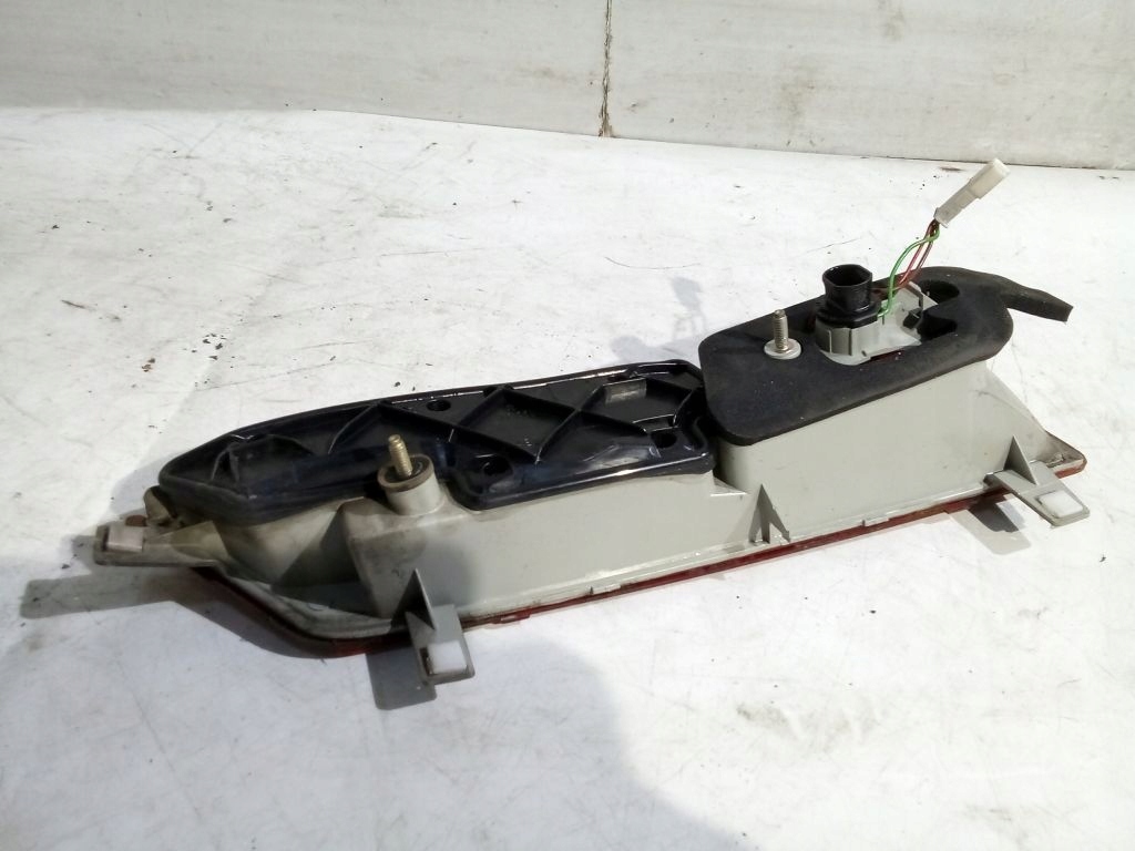 BMW 7 E65 light right rear part z bonnet
