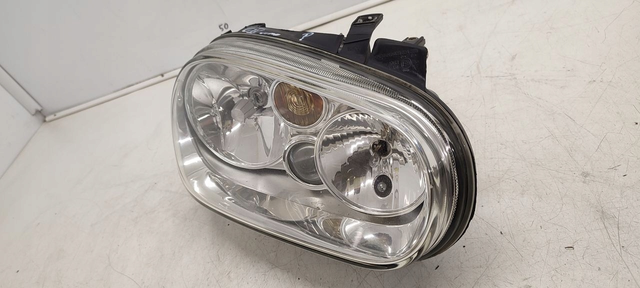 light front front right VW Golf IV 1,6 FSI