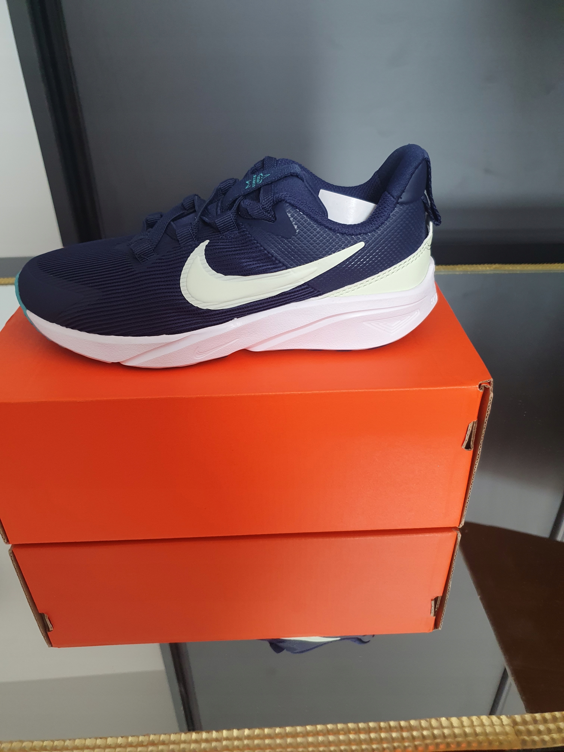 Nike buty sportowe dzieciece niebieski rozmiar 33,5
