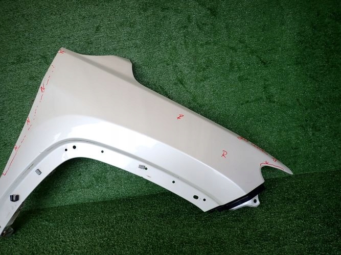 JEEP COMPASS II 17- błotnik prawy przedni przód Producent części Jeep OE