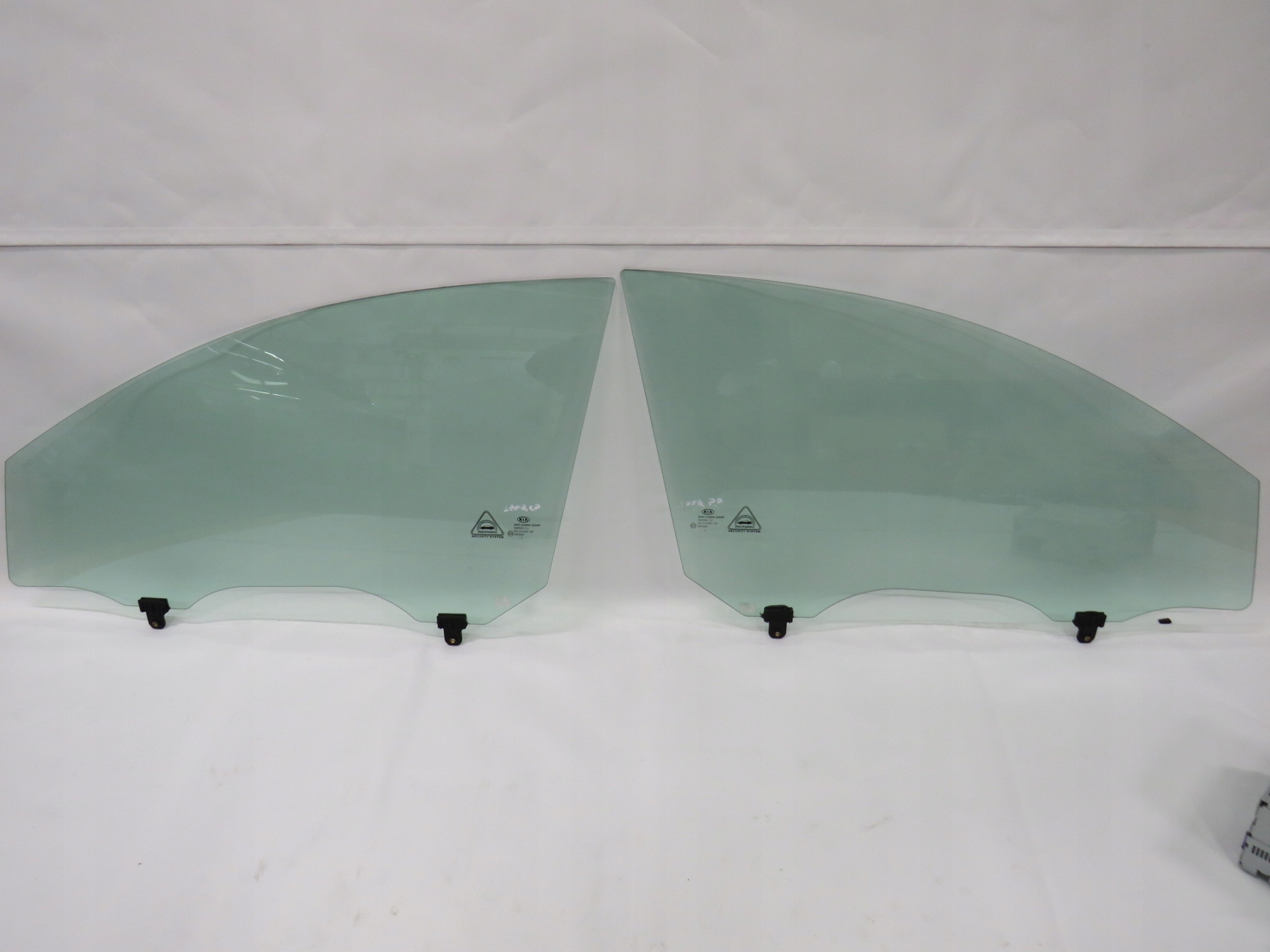 KIA SPORTAGE III СКЛО ПЕРЕДНІХ ДВЕРЕЙ ПЕРЕДНЯ 2013