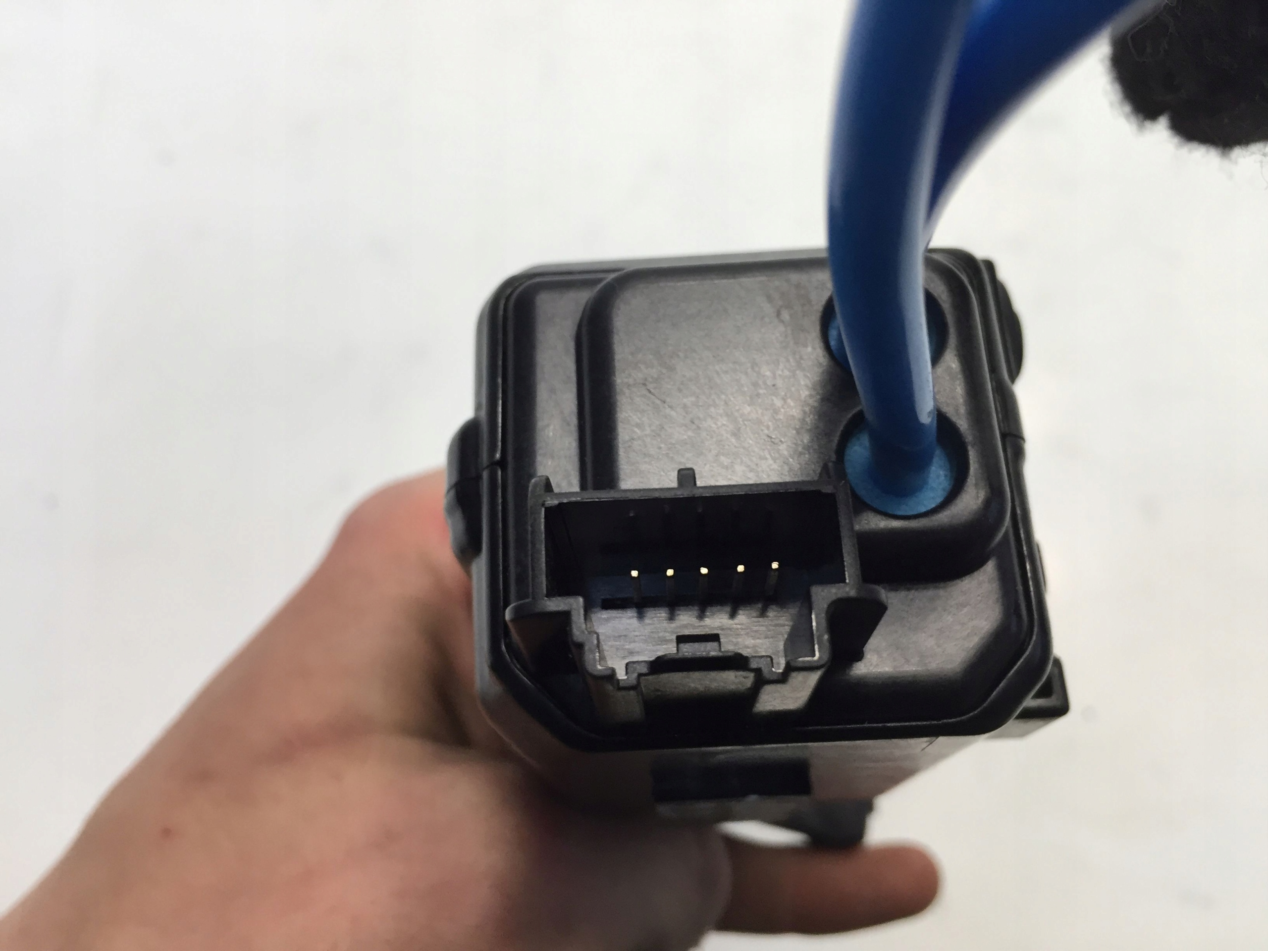 OPEL GRANDLAND X 2020 SILNICZEK POMPOWANIA FOTELA Part manufacturer Opel OE