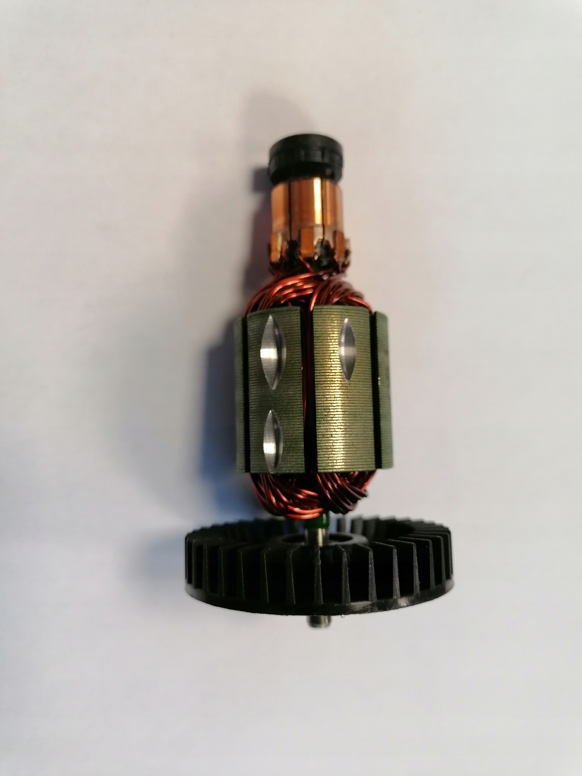 

Makita Wirnik do BGA452 DGA452 619218-8