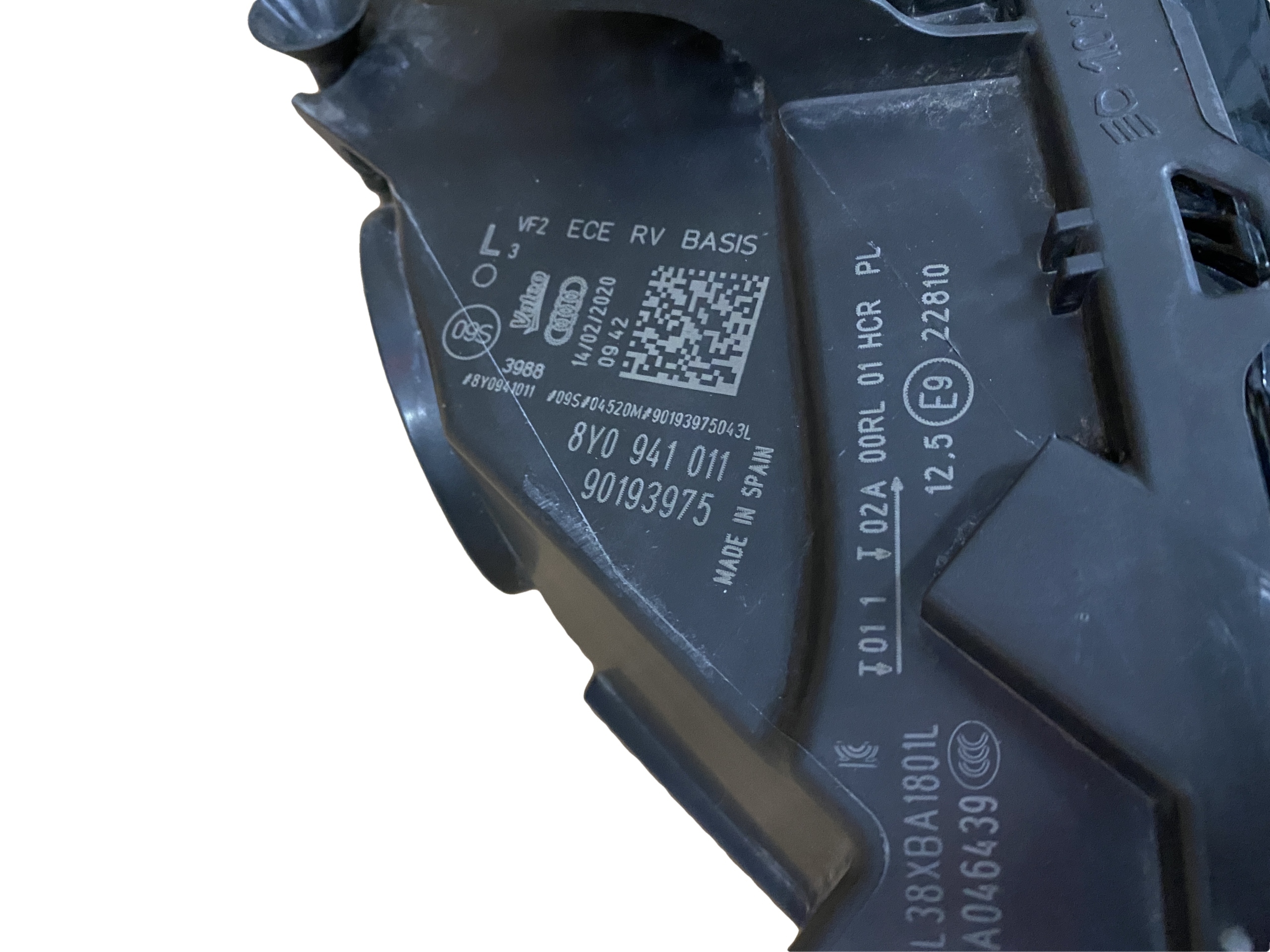 AUDI A3 8Y light left LED 8Y0941011