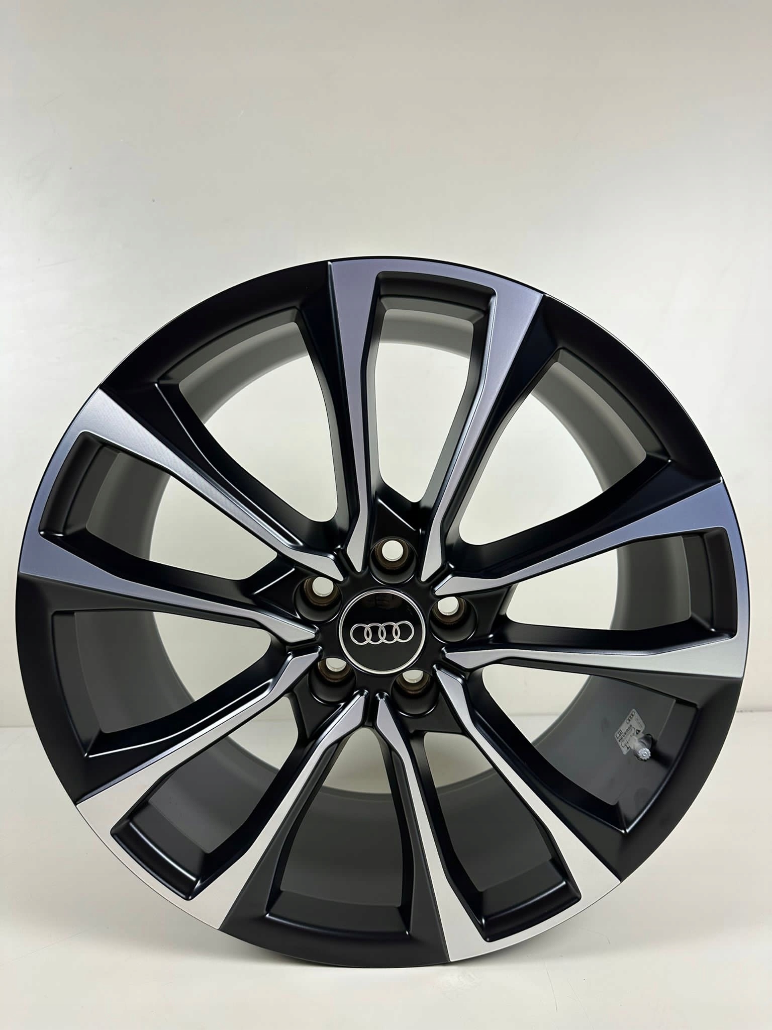 4× диск алюминий audi запчасть 82a 7. 5" x 18" 5x100 et 46