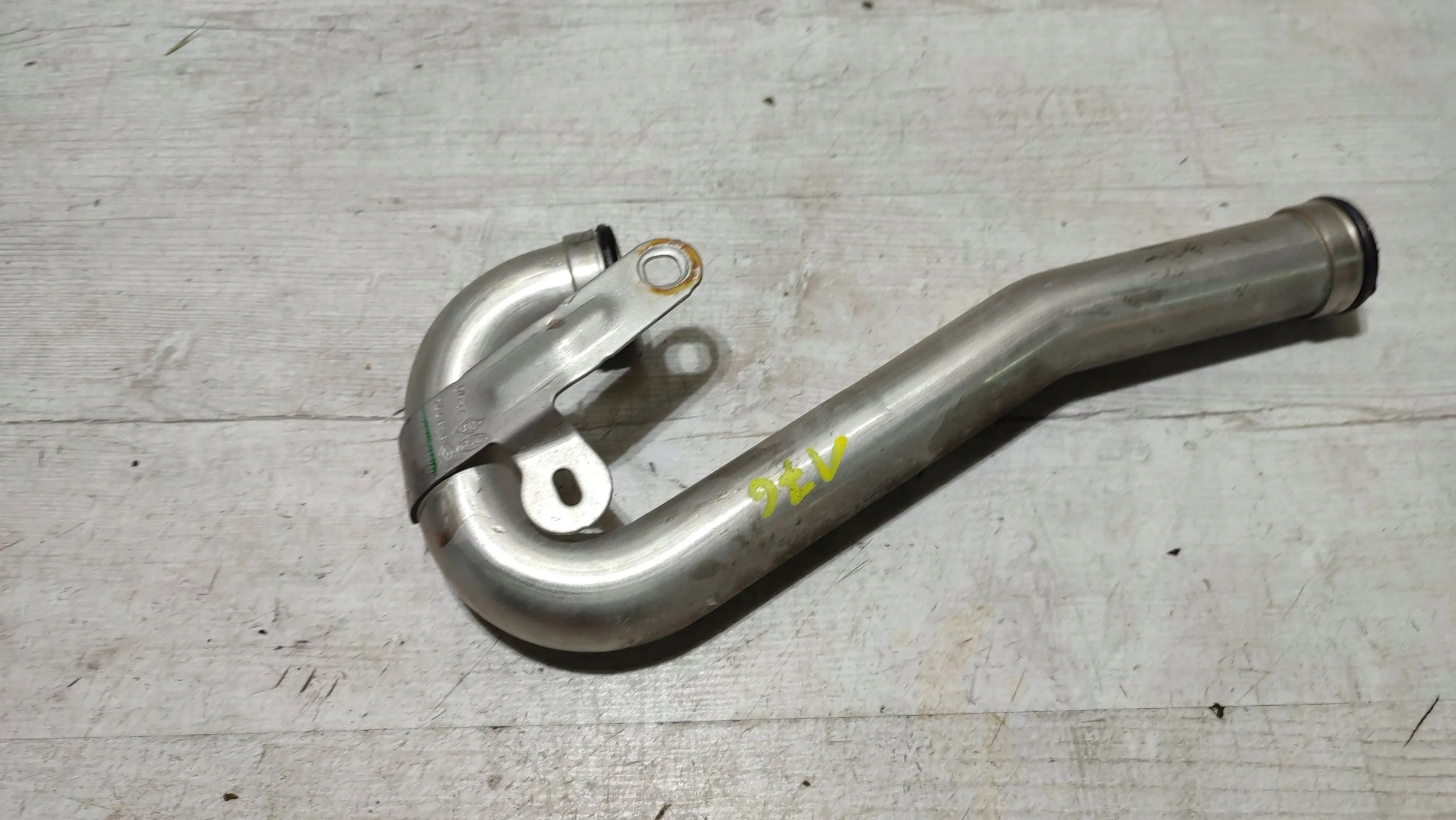Mercedes-Benz A W176 2017 pipe egr