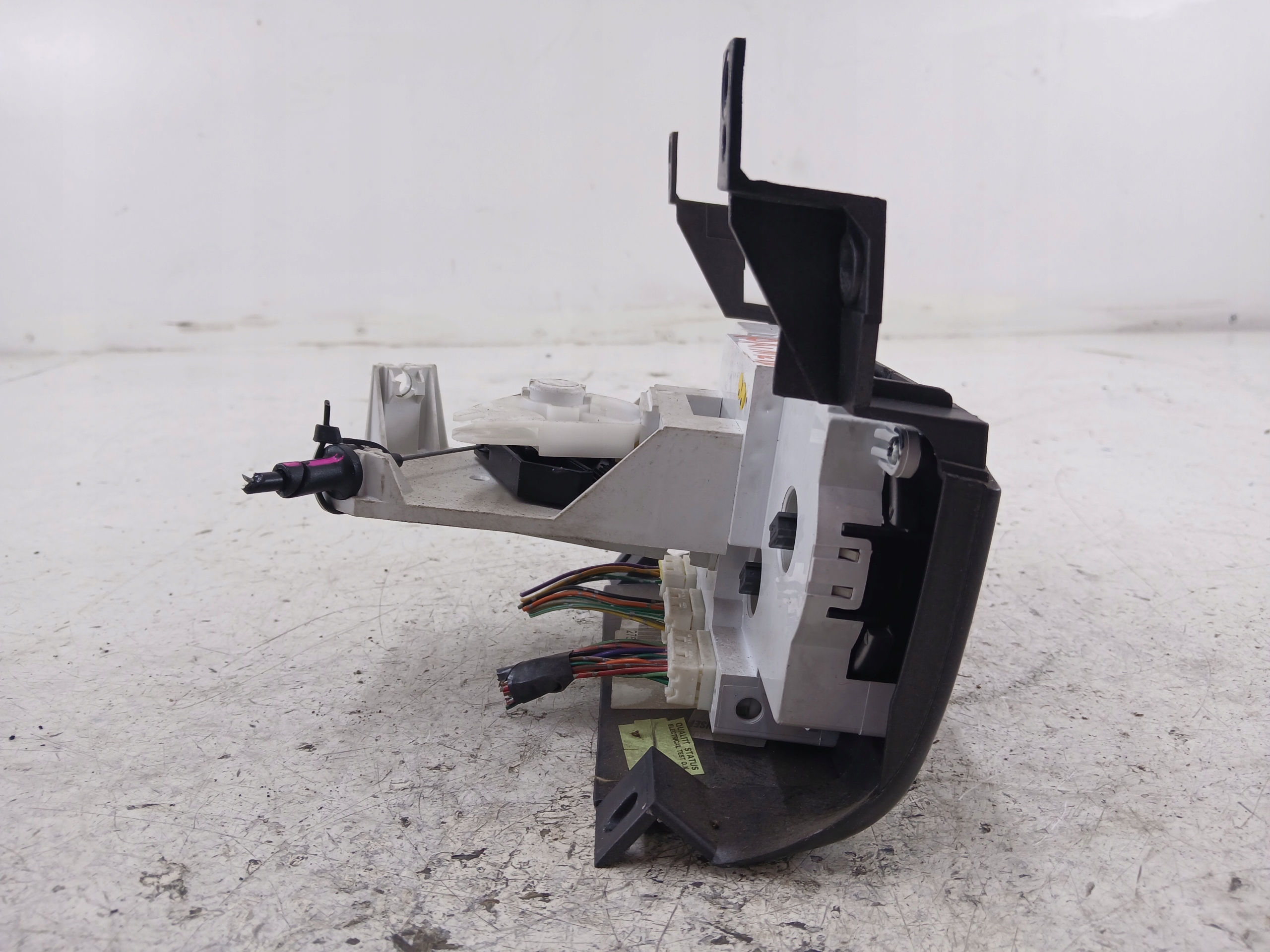 NISSAN PRIMERA P11 Unite commande clima Bouches buses 275109F601