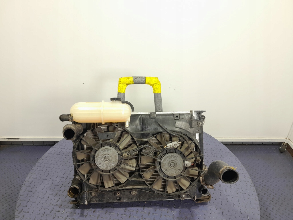 lexus IS II XE20 2.2d 177 ЛС Радиатор Вентиляторы комплект 4227501620