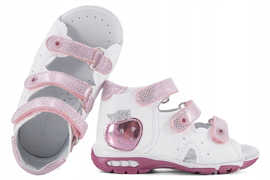 

Kornecki 6311 Sandałki Dziewczęce Sandały białe 25